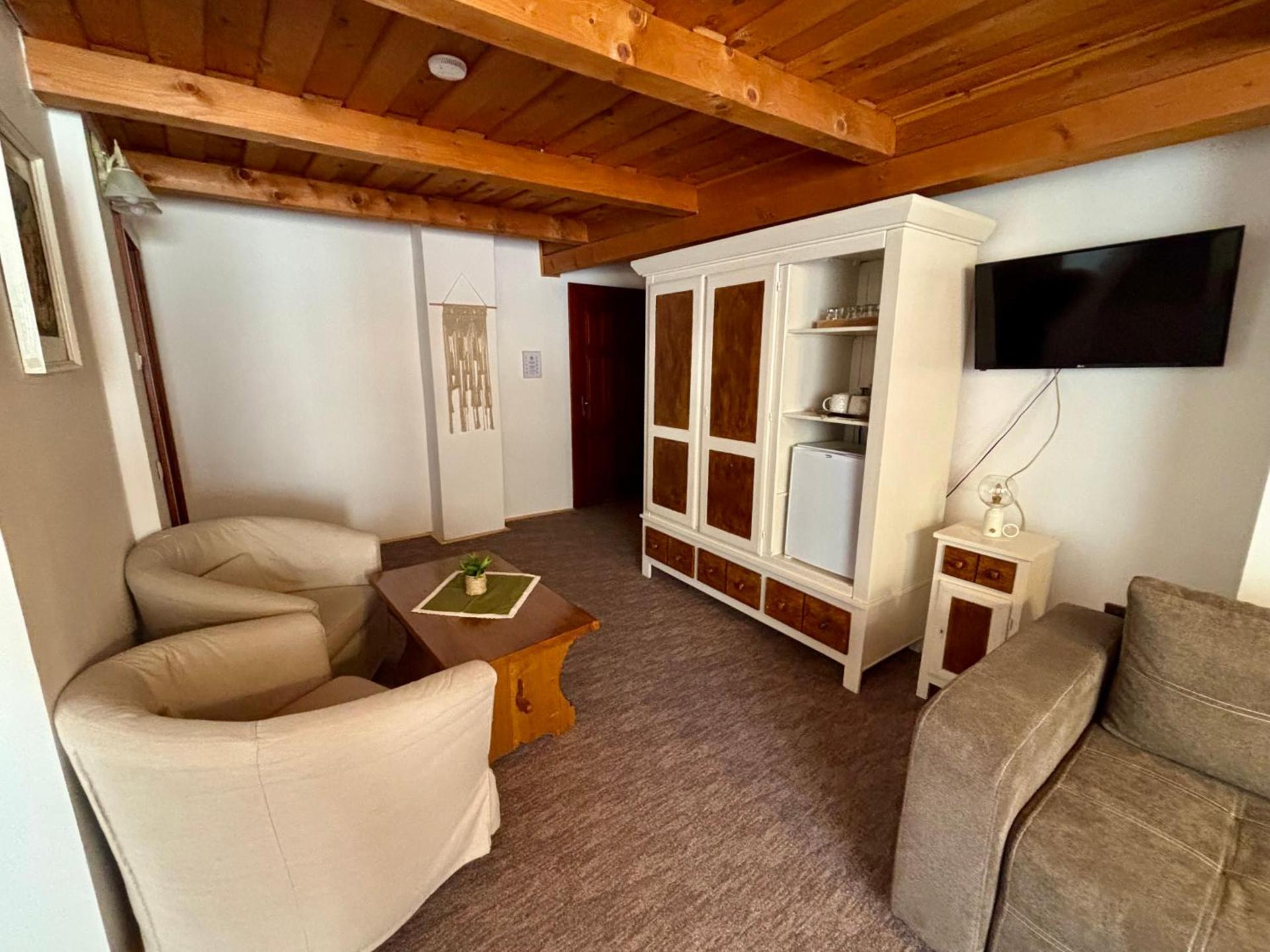 Triple Room with Bathroom