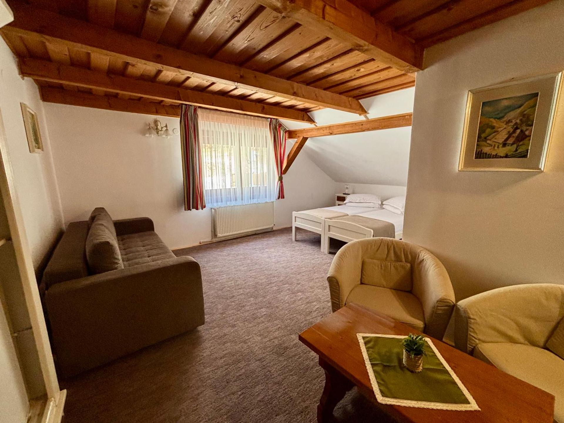 Triple Room with Bathroom