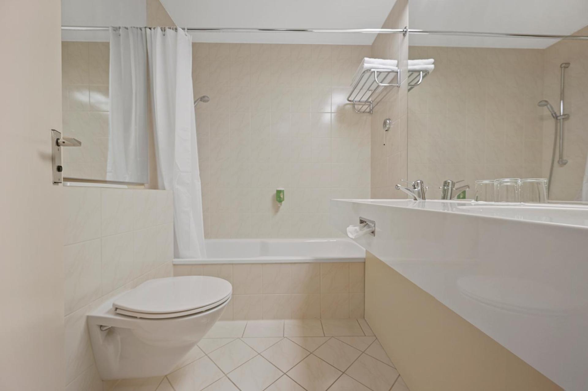 Schwarzwaldapartment Nr 17 30qm Doppelbettbett Rustikal