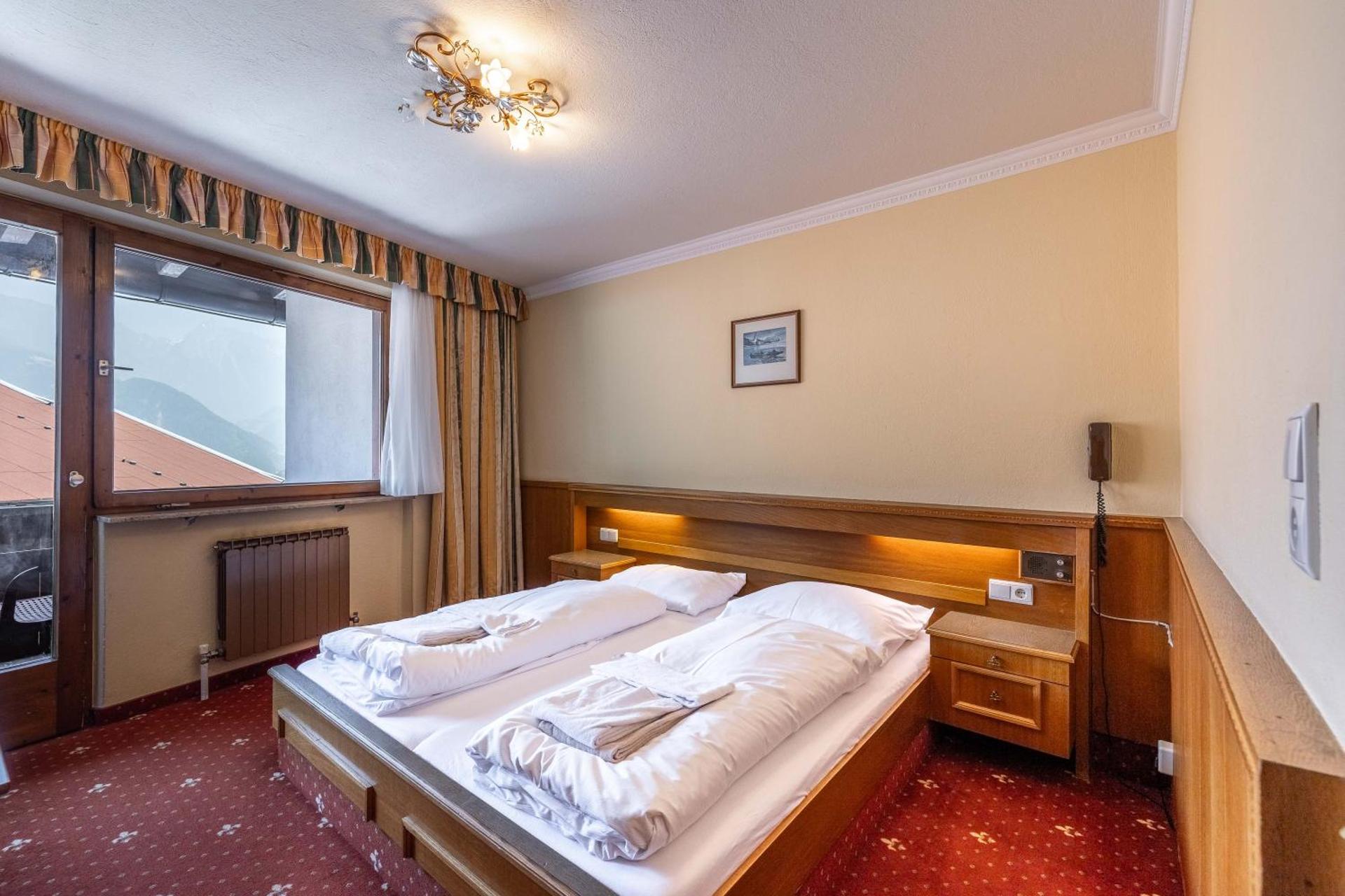 Double Room with Mountain View