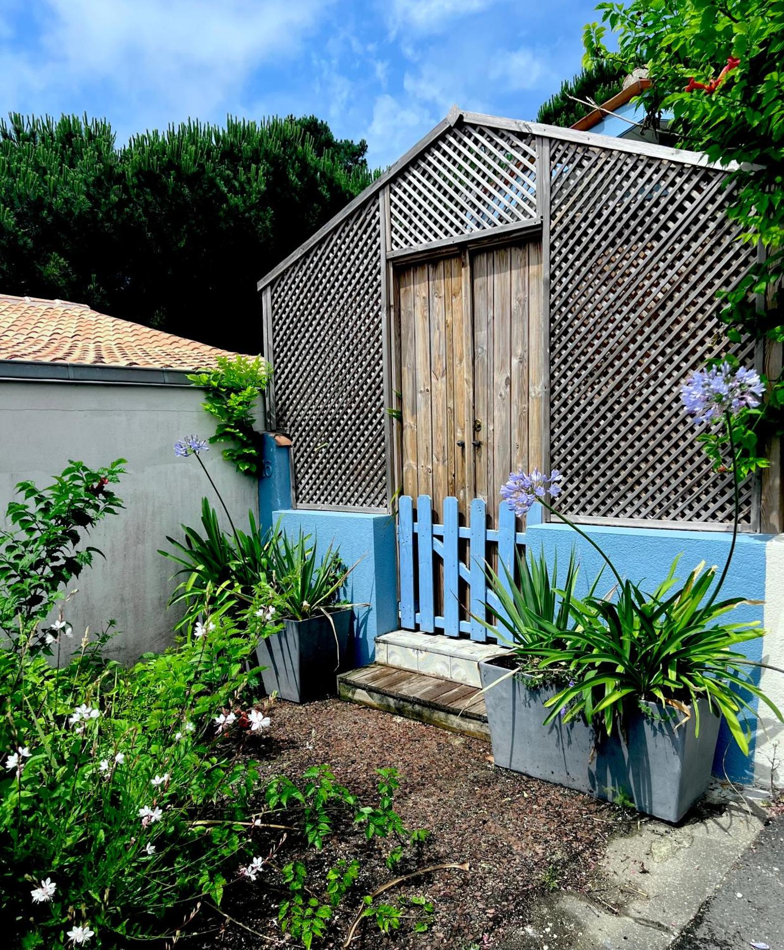 Charming house close to the Plage des Huttes
