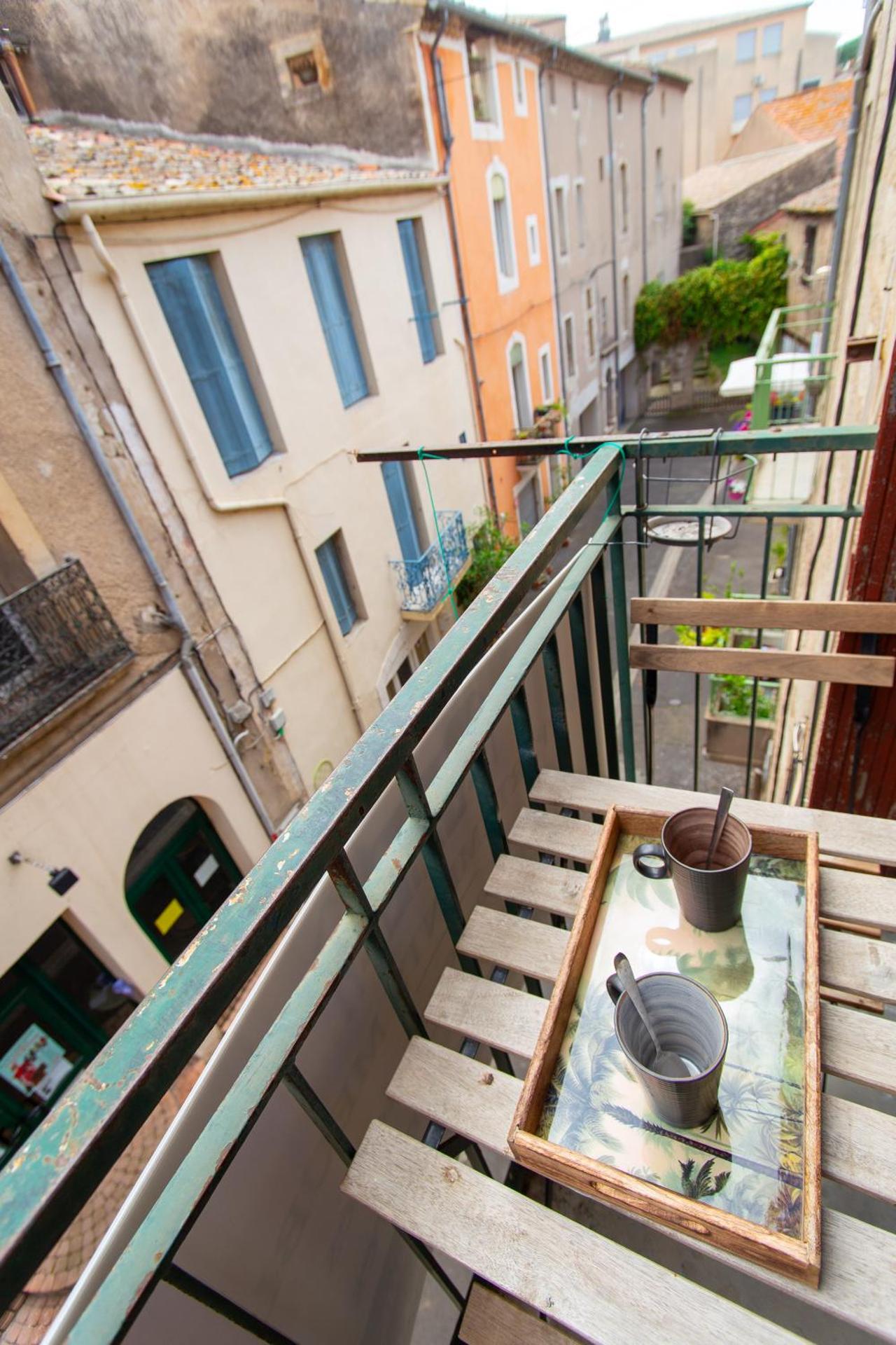 "Le Transversal 2" -Balcon-Garage privé optionnel -Centre historique -Plages à 21km !