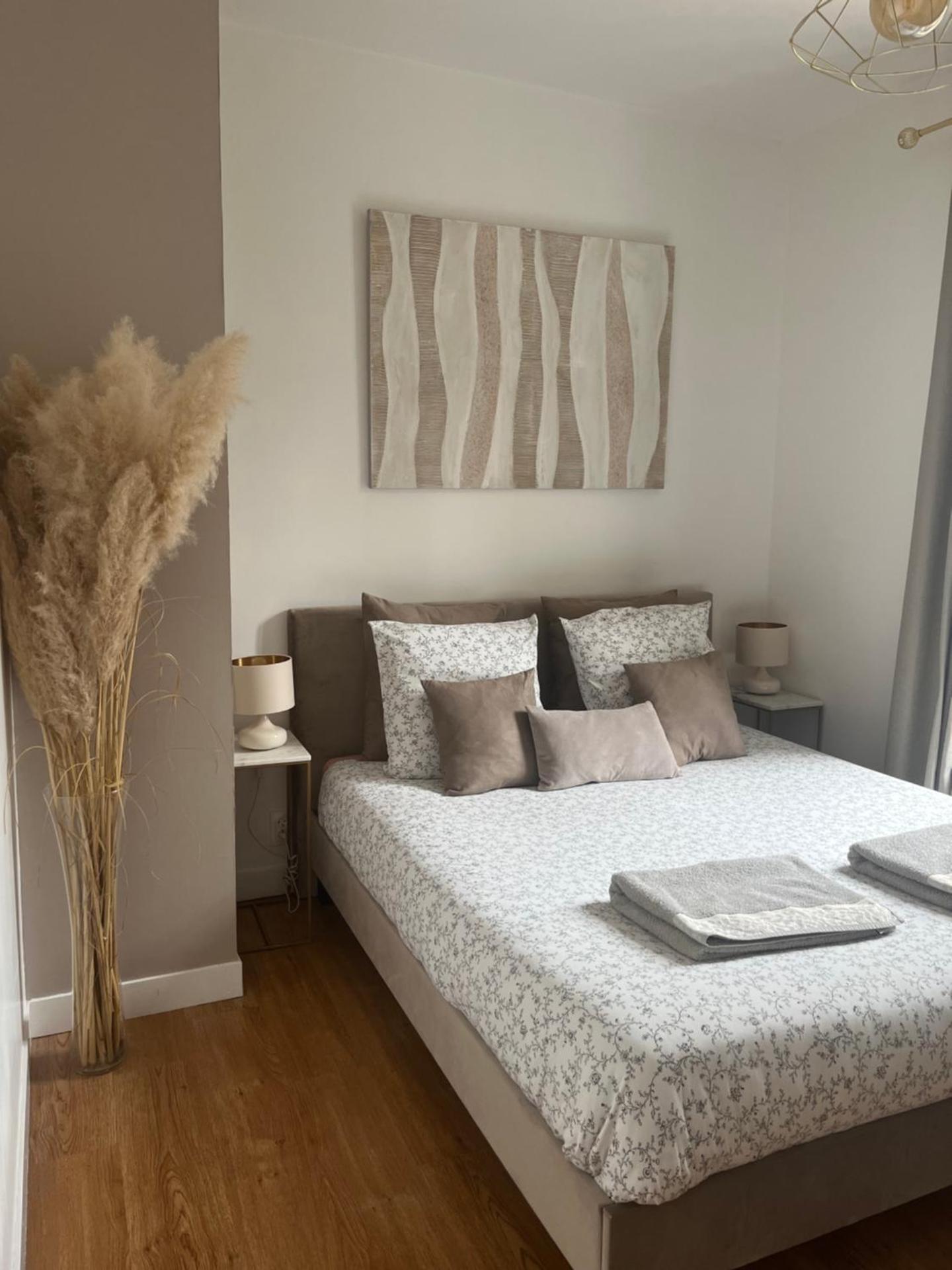 Le Golden - Charme et confort en plein cœur de Troyes - Parking privé