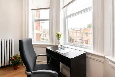 Warm 3 BR for U Near Manhattan View, 15 Min to NYC