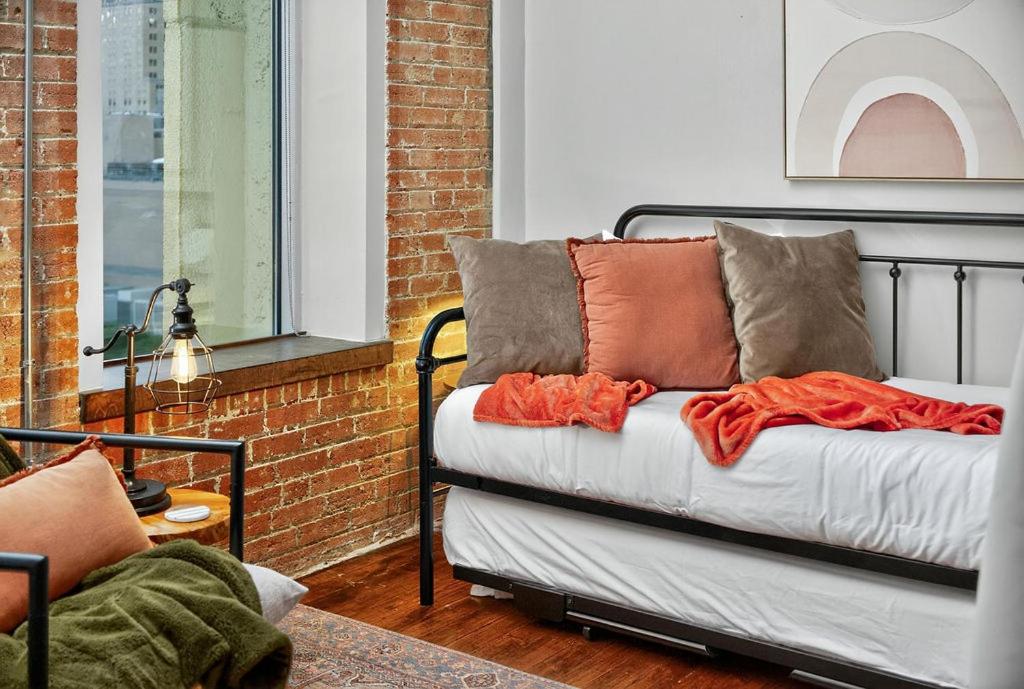 Loft in Downtown Dallas with Skyline views