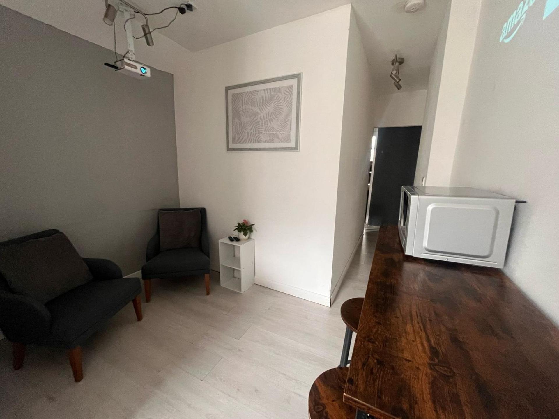 Small Central Apartment