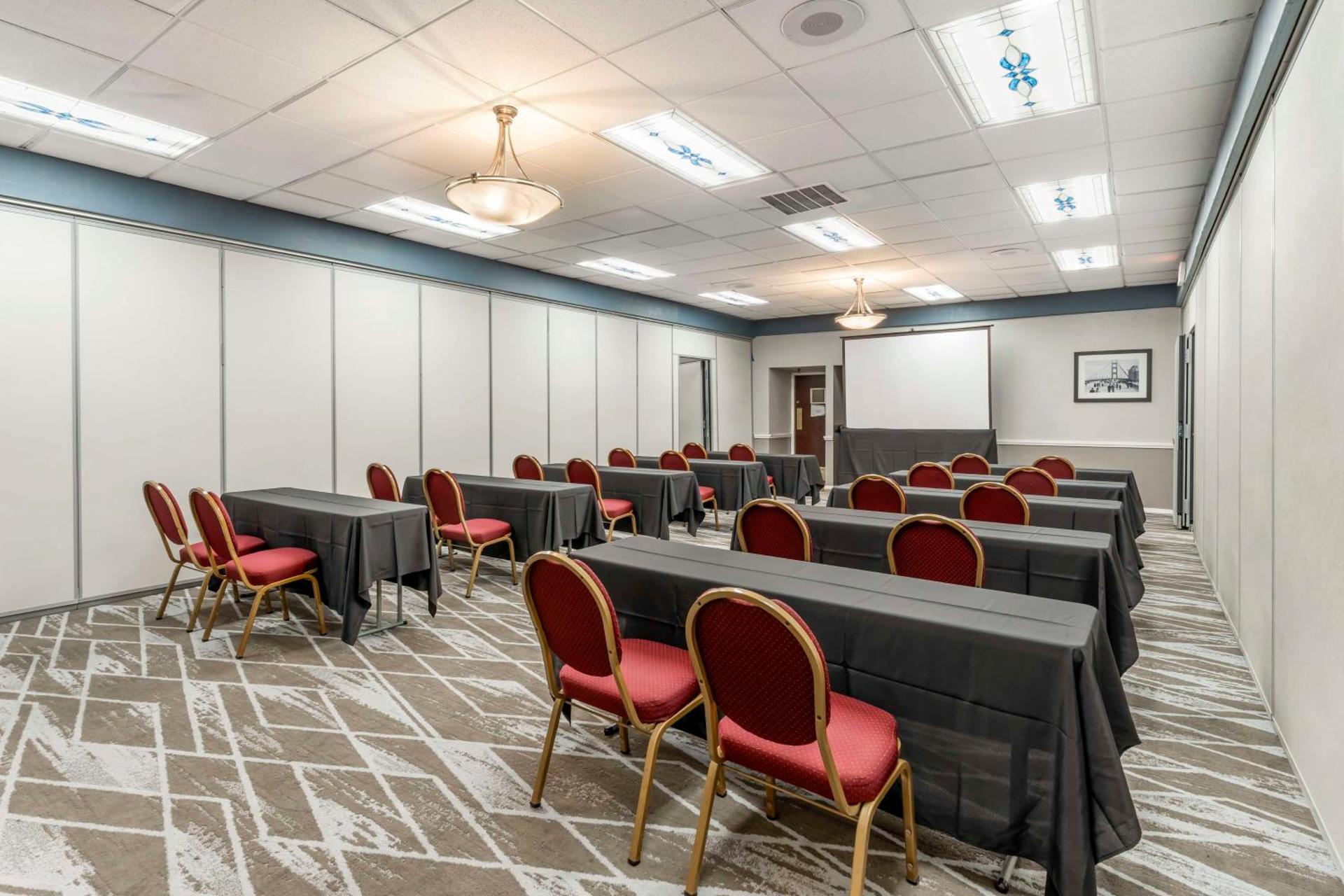 Meeting/conference room