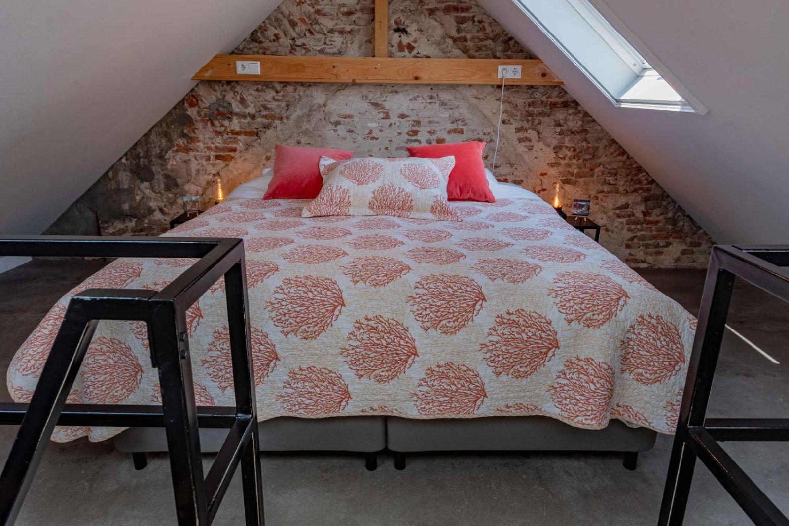 Elburg-Vesting sfeervol appartement Bij de jufferen