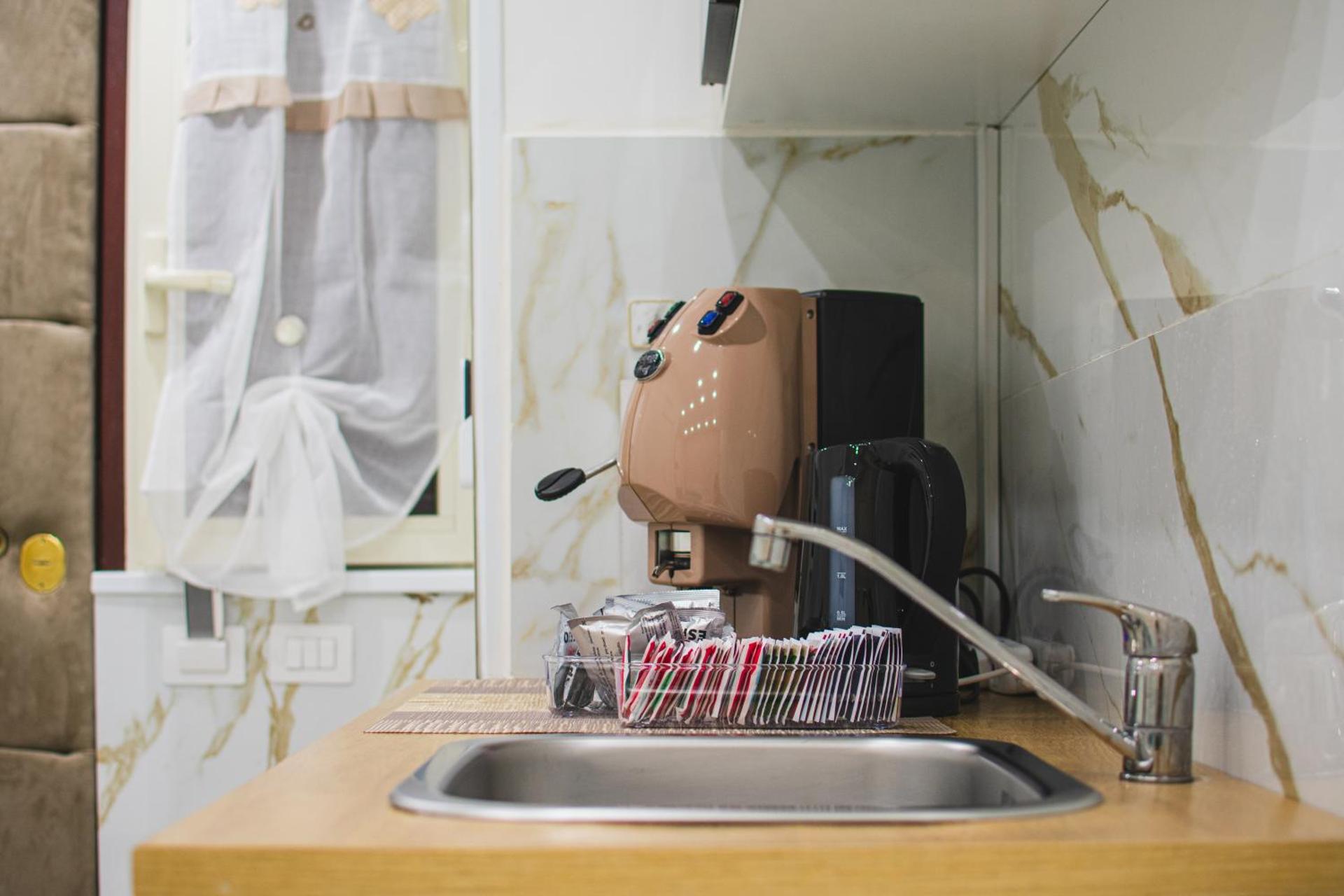 Coffee/tea facilities