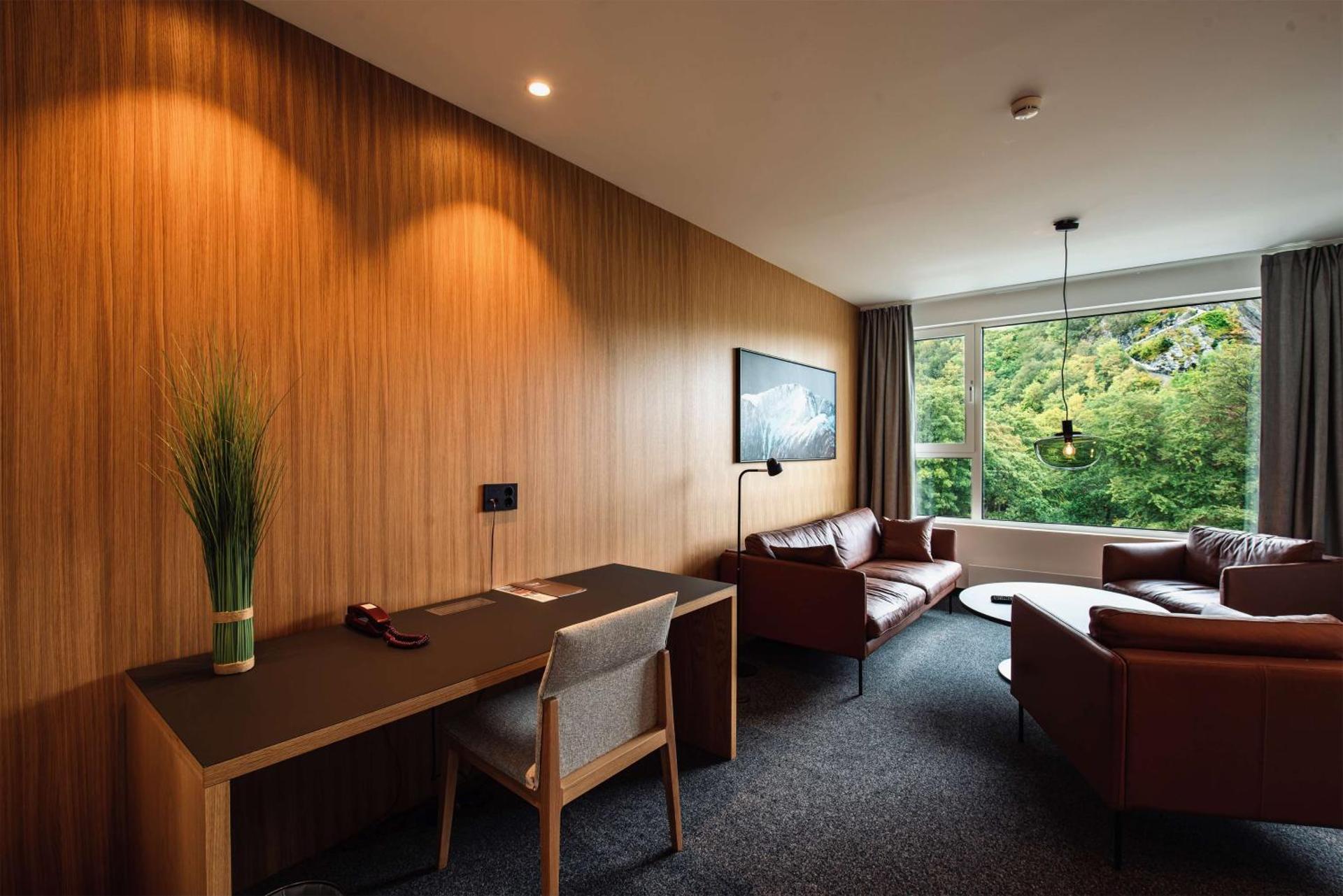 Photo of the whole room