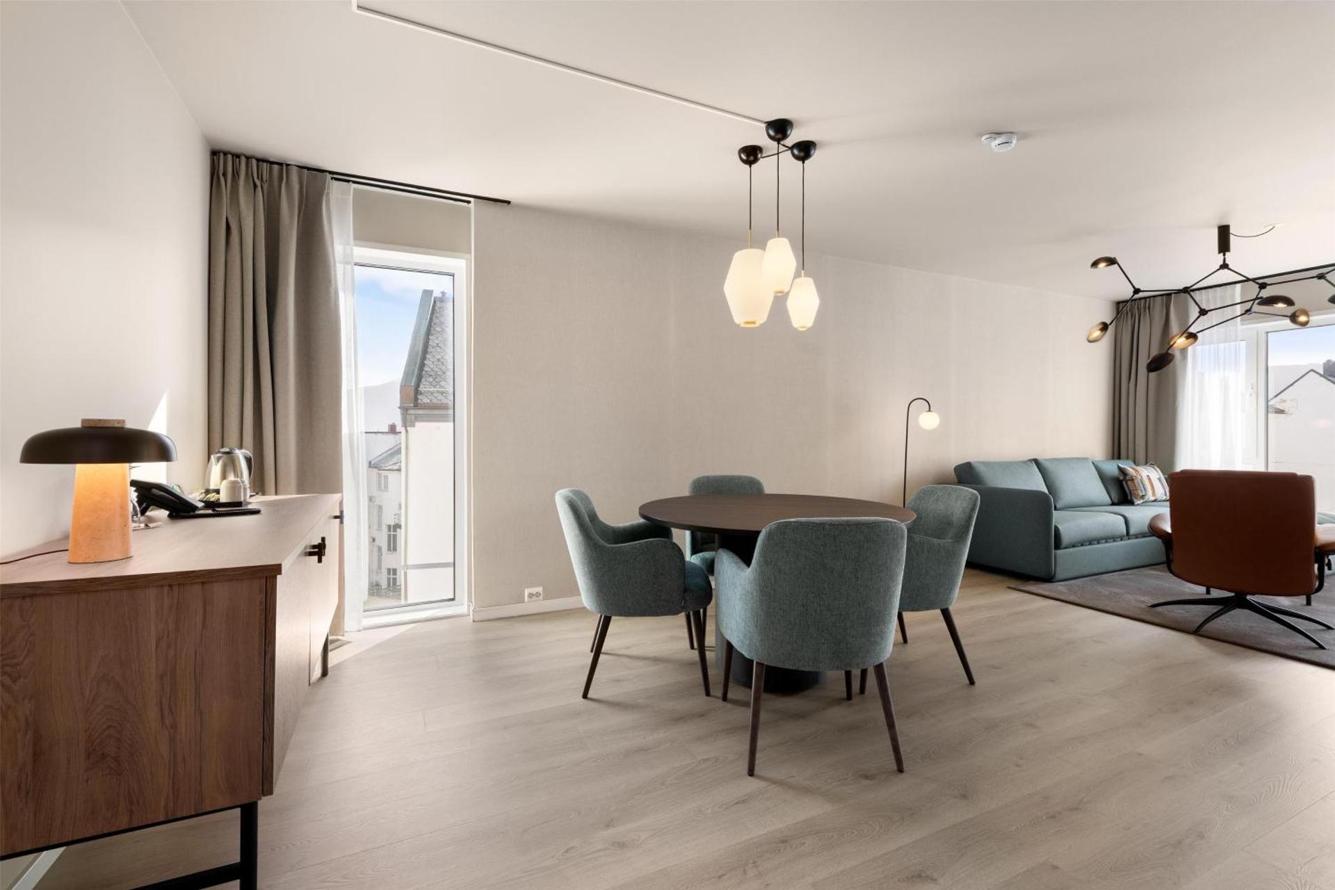 Photo of the whole room