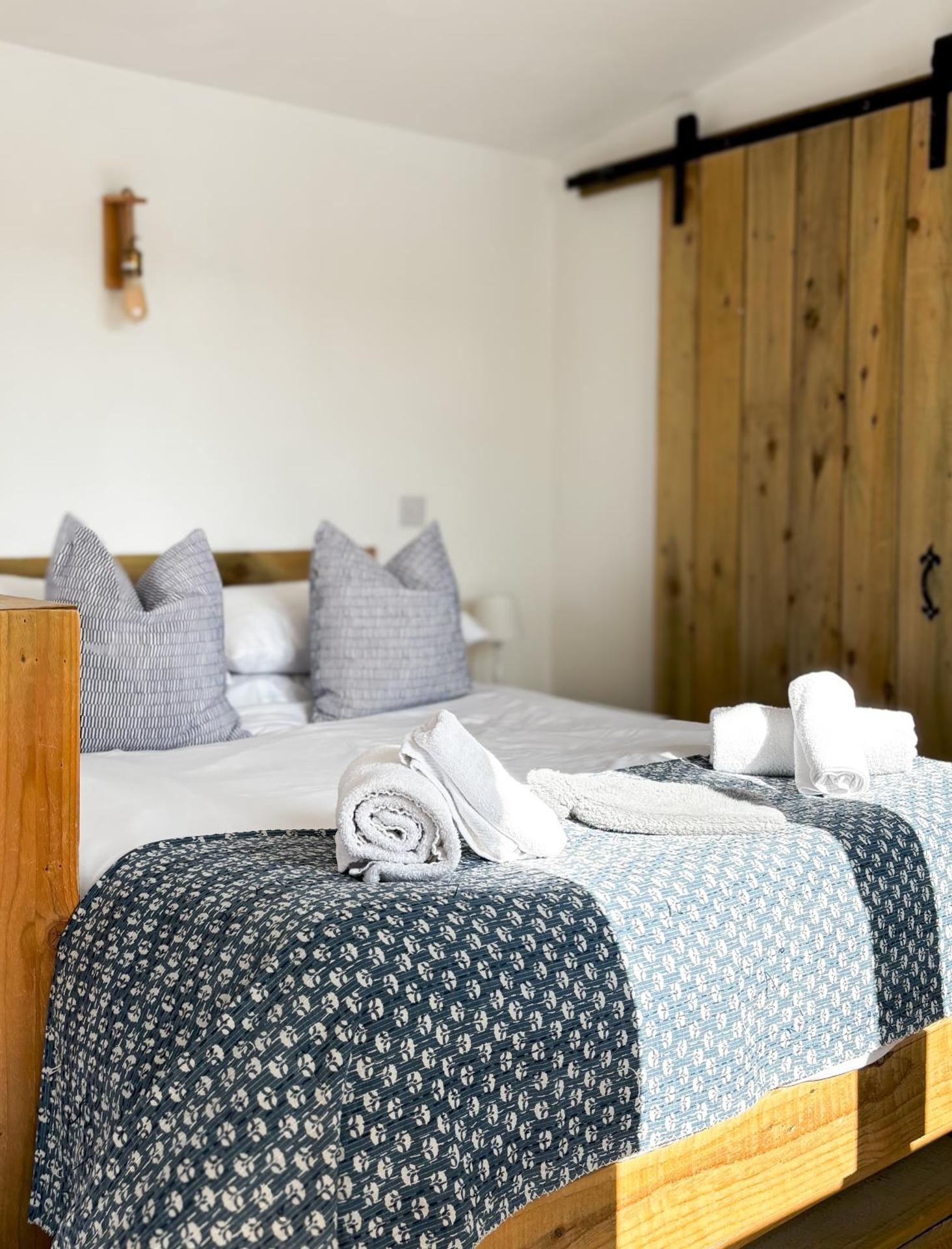 Lakeside Lodge- 'Lapwing'