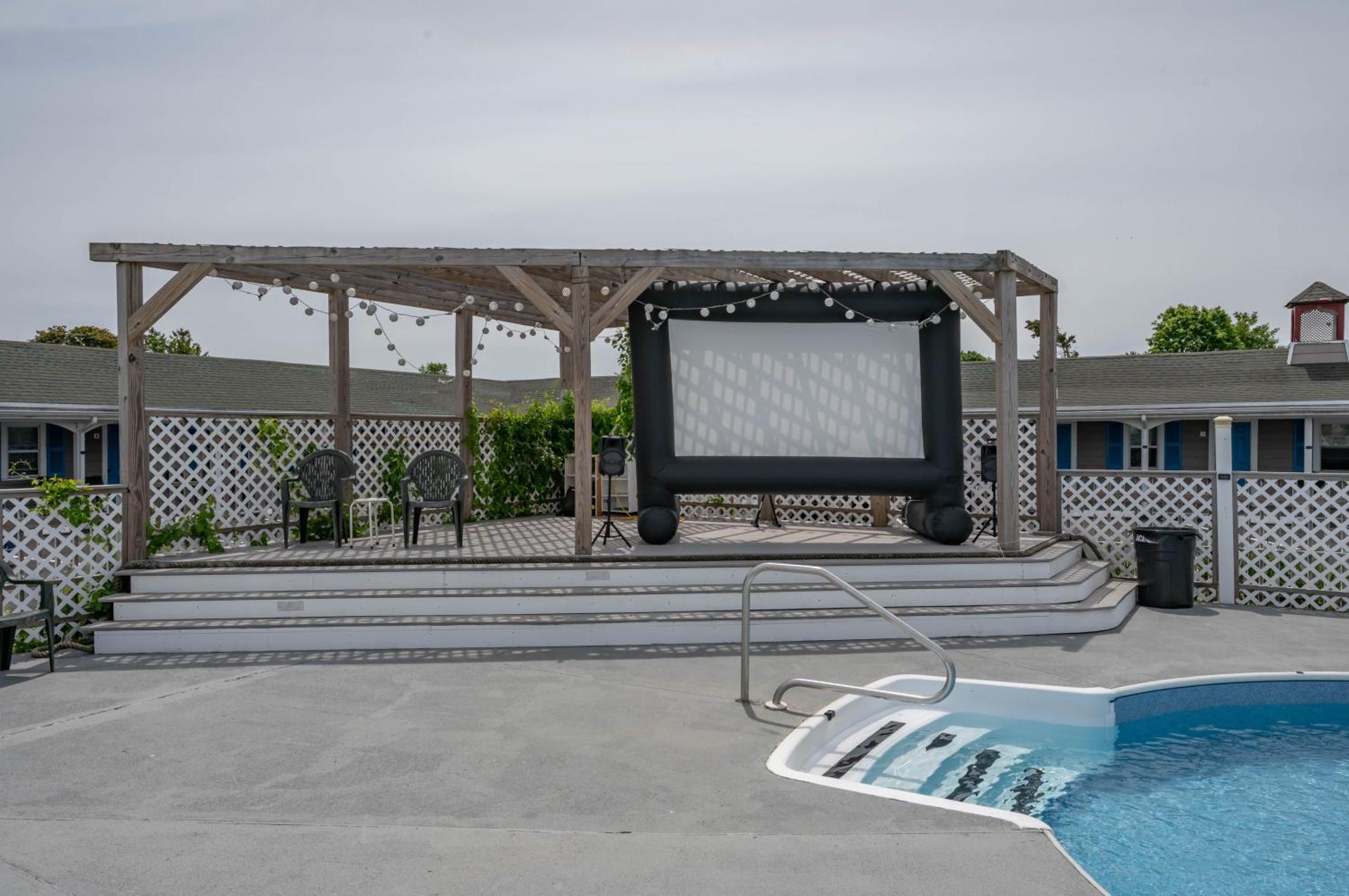 Jonathan Edwards Motel