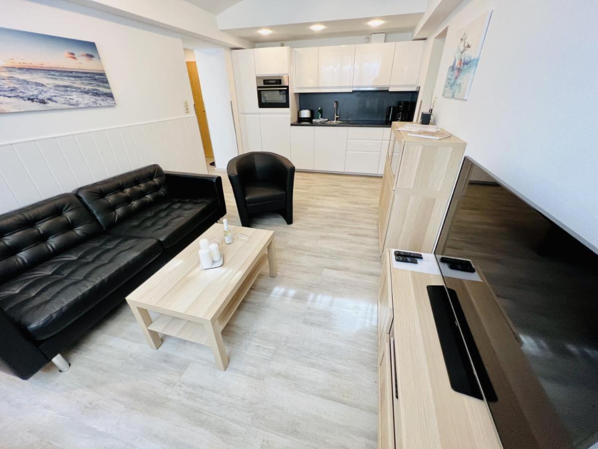 Berringer Makrele, an der Promenade