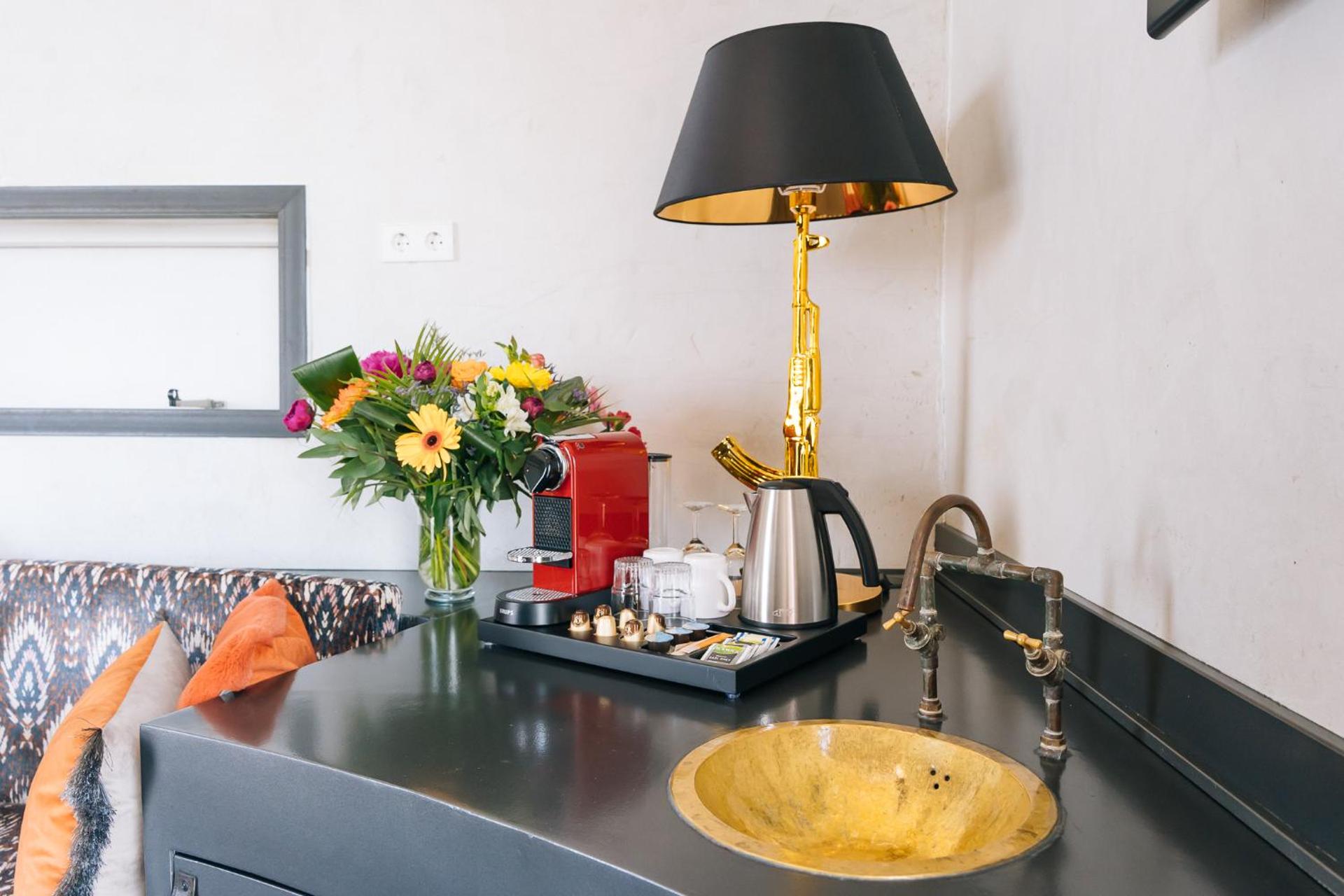 Coffee/tea facilities