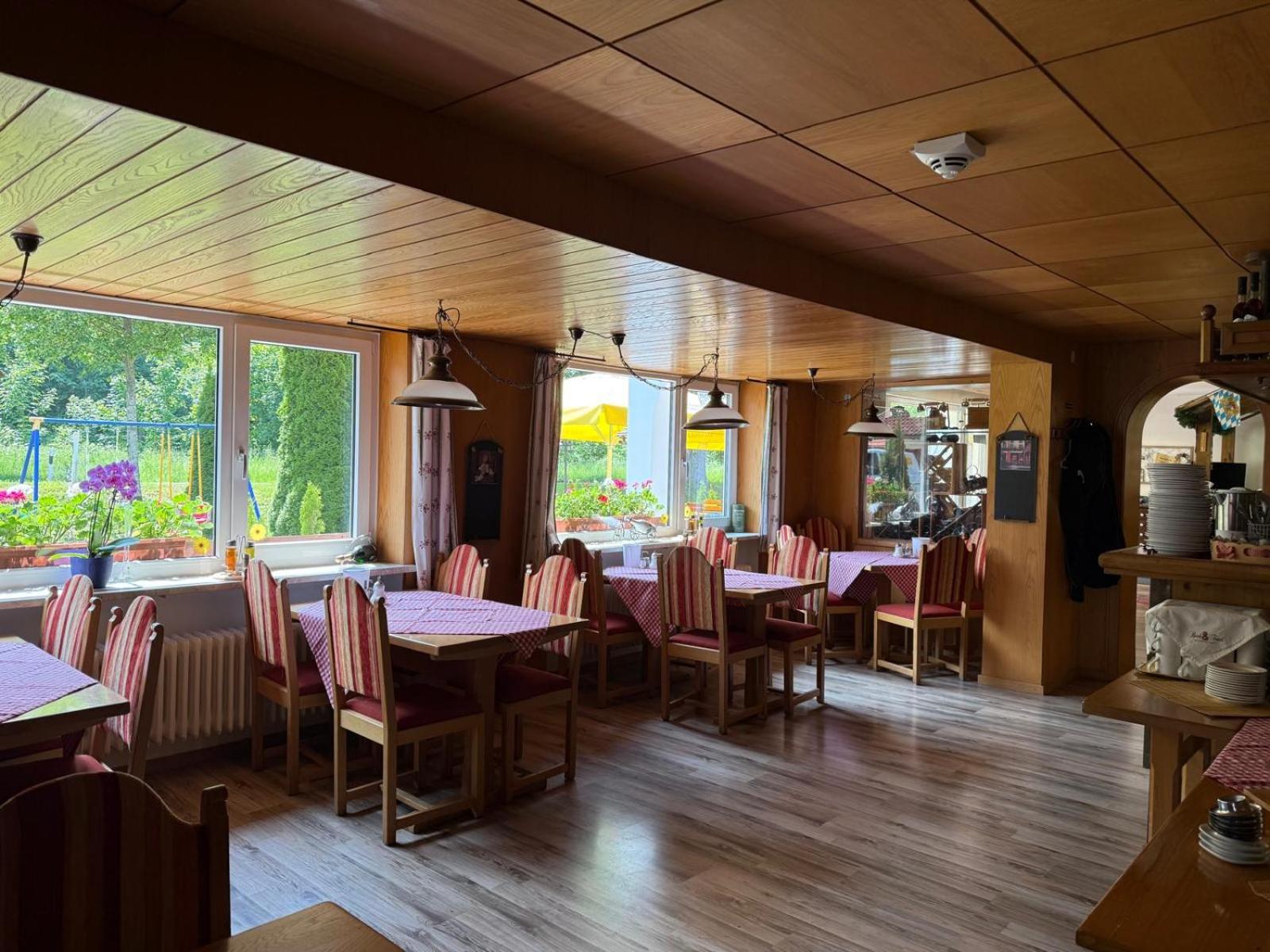Hotel Pension Schwansee