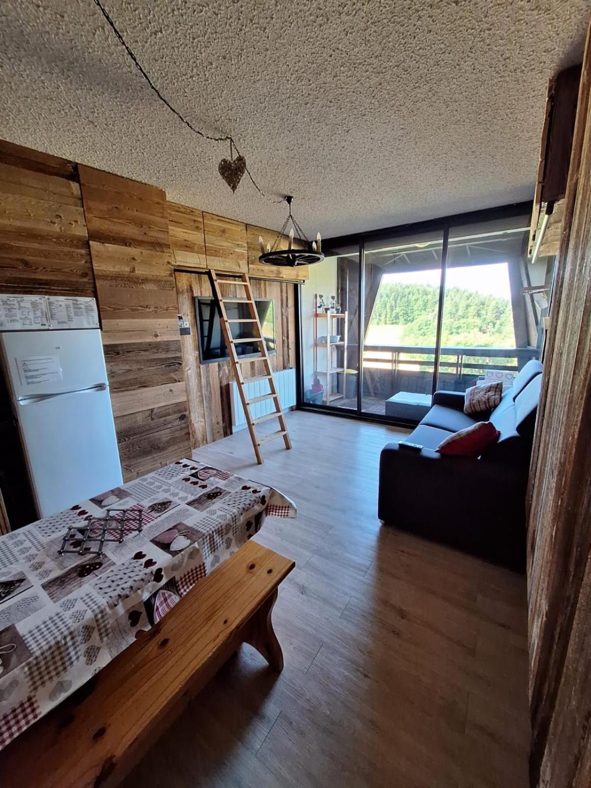 Studio cabine 4 pers Cosy esprit chalet Les glovettes