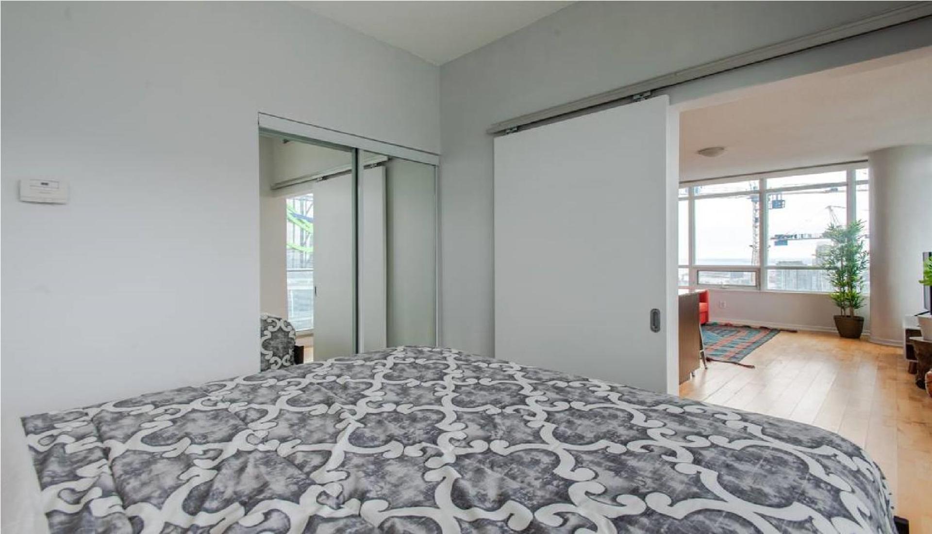 Toronto Downtown Core Two Bedroom Condo with CN Tower View, Free Parking