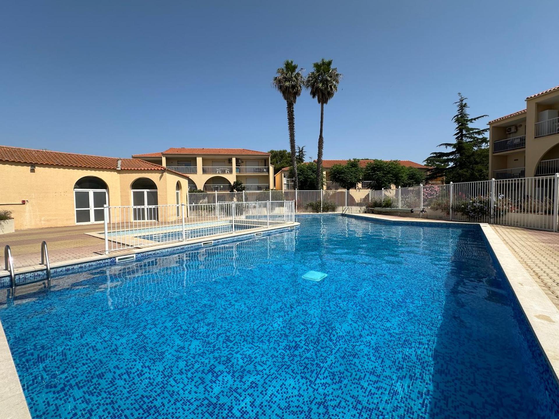 T2 RDC à Canet en Roussillon Europa 4 pers ,piscine,clim, tennis, parking