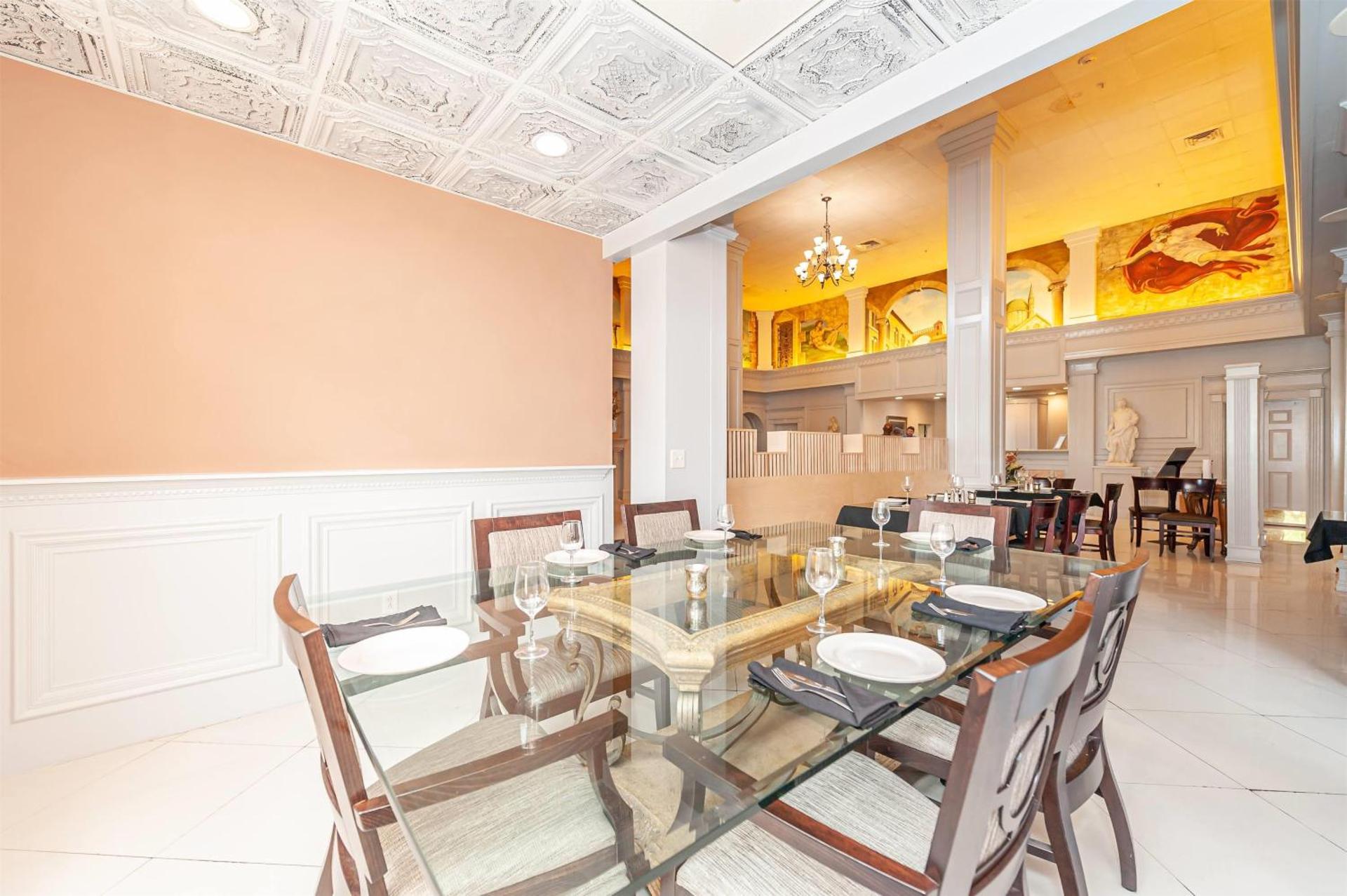 Restaurant/places to eat