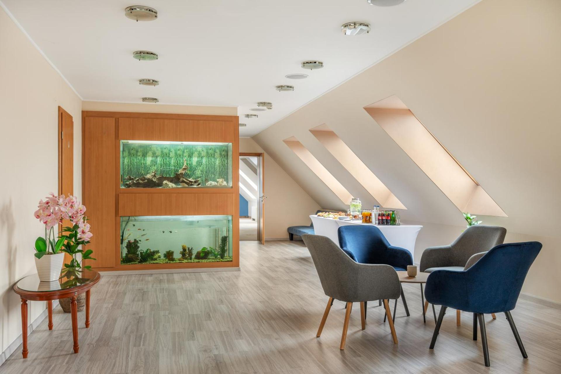 Meeting/conference room