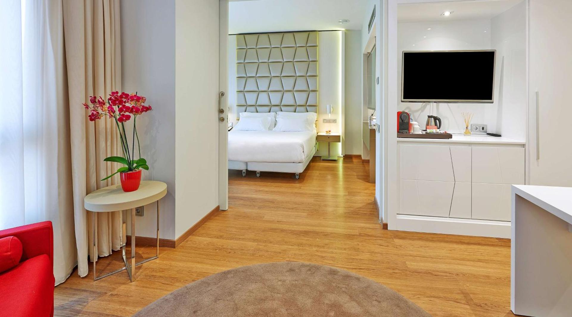 Photo of the whole room