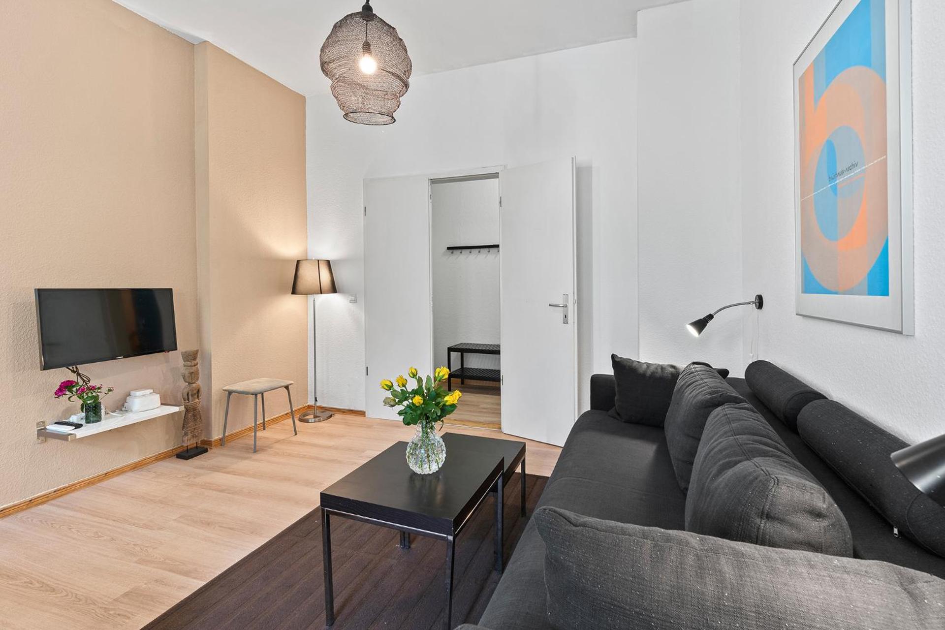 Communal lounge/ TV room