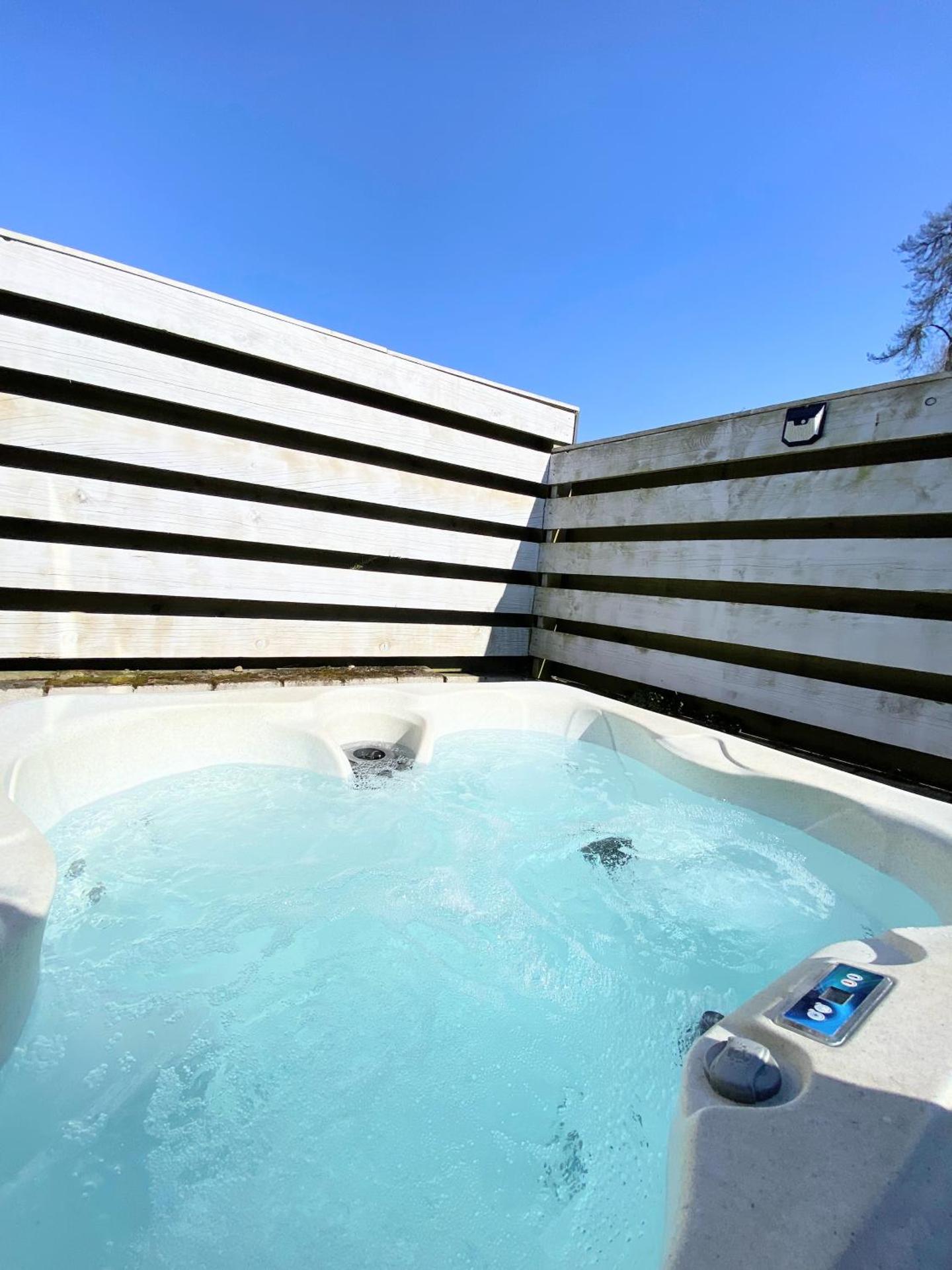 Otter 1 HuntersMoon-Warminster-Longleat-Wiltshire