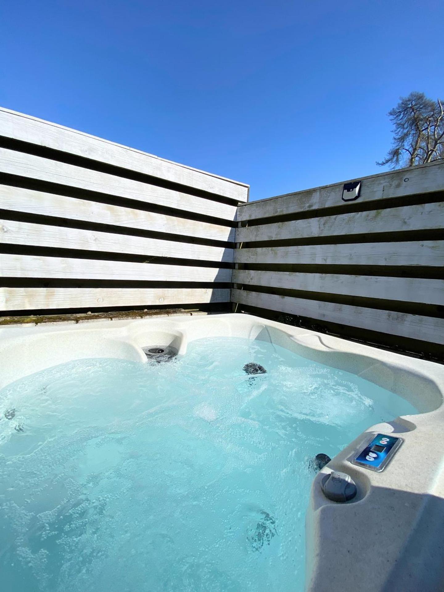 Otter 1 HuntersMoon-Warminster-Longleat-Wiltshire