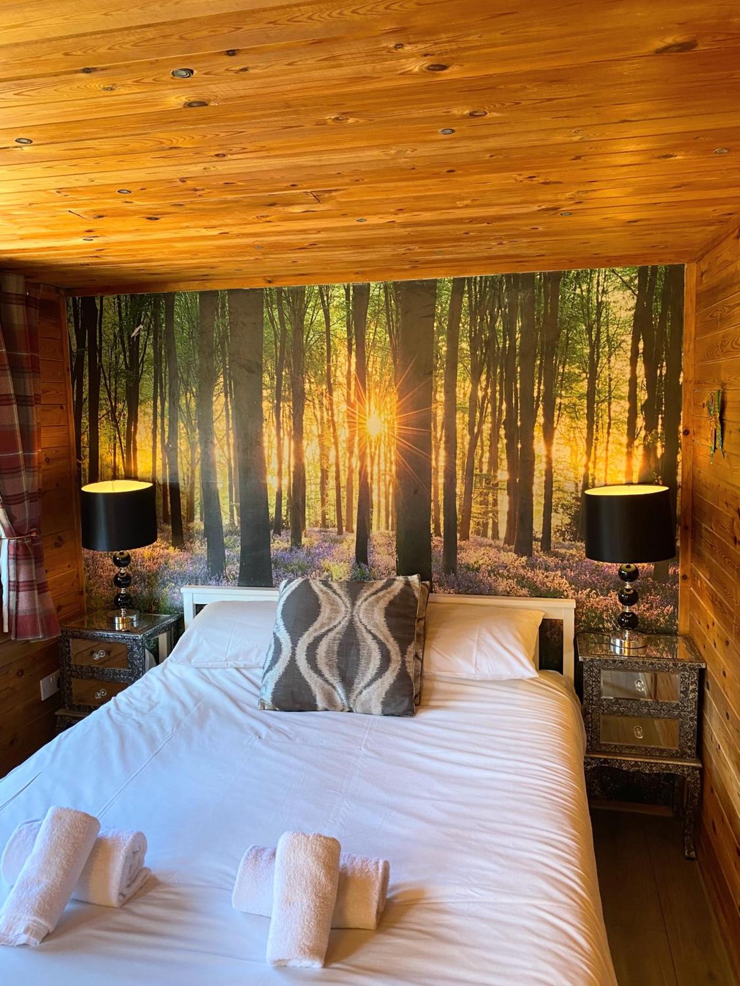 Otter 1 HuntersMoon-Warminster-Longleat-Wiltshire