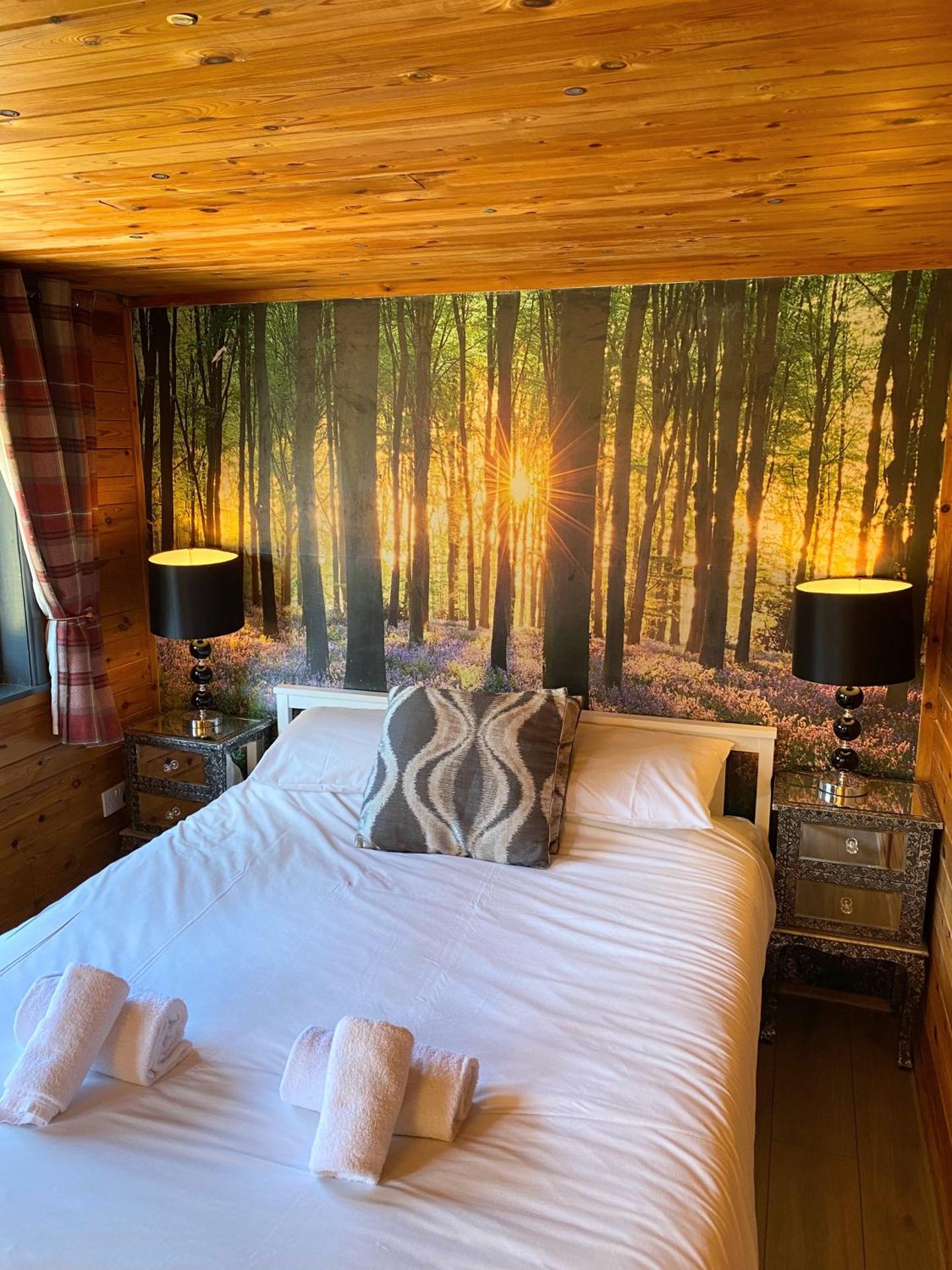 Otter 1 HuntersMoon-Warminster-Longleat-Wiltshire