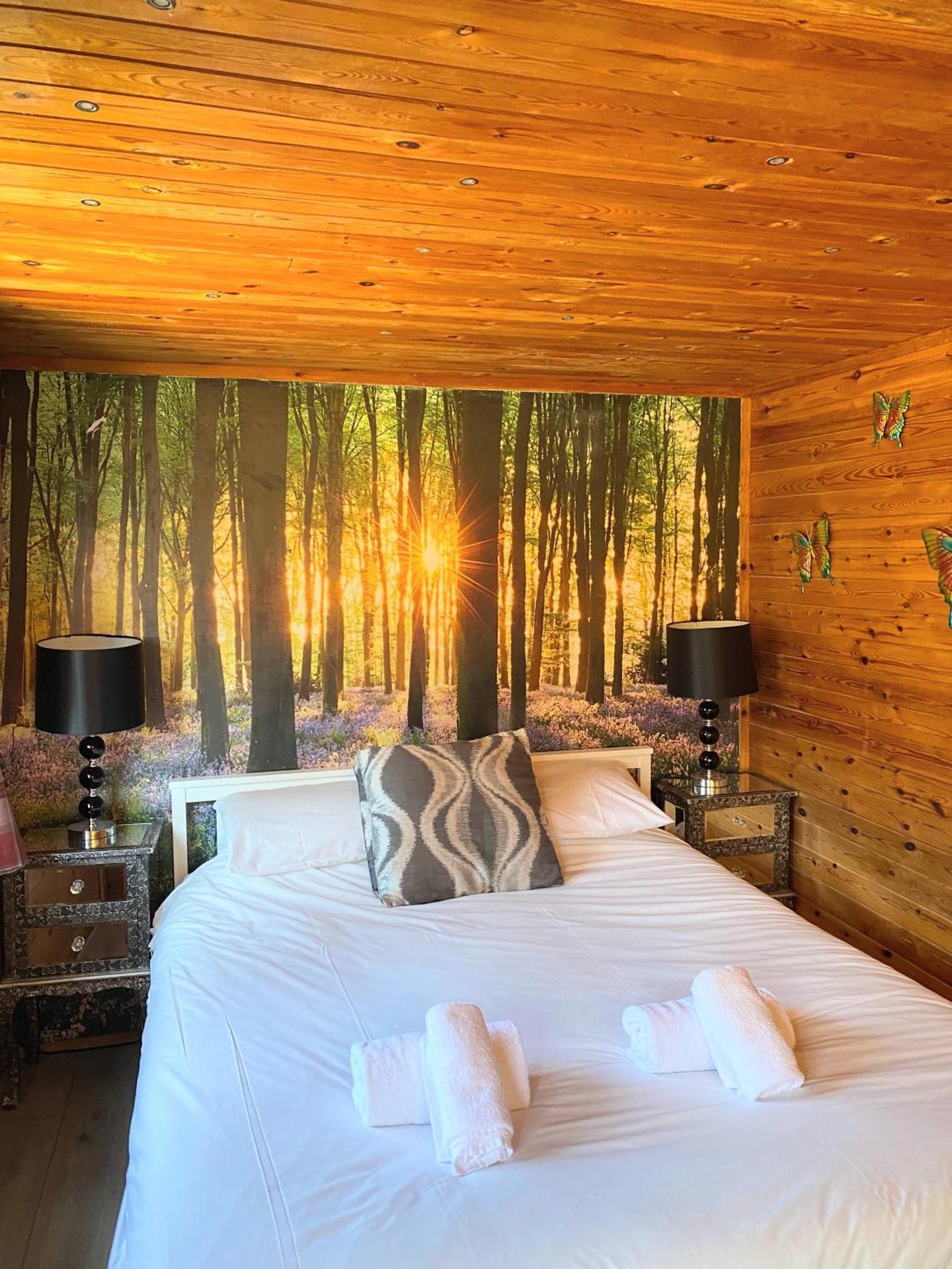 Otter 1 HuntersMoon-Warminster-Longleat-Wiltshire