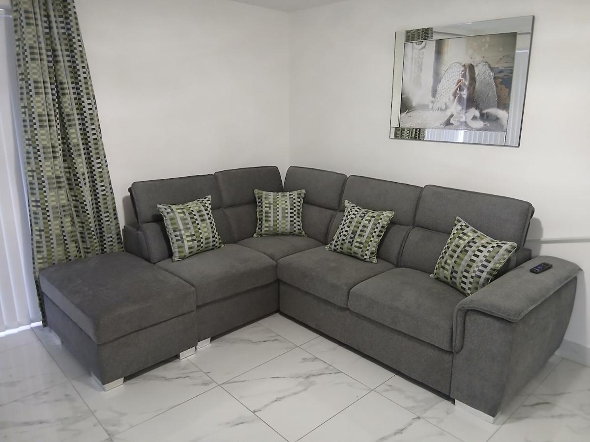 The peace bridge apartment