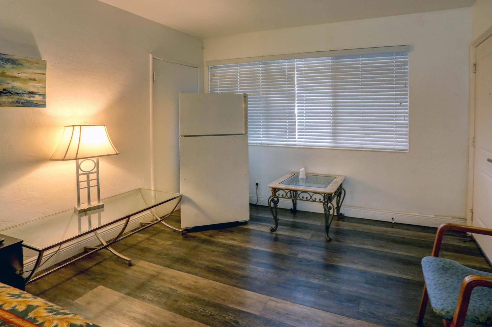 Beach and Town Motel