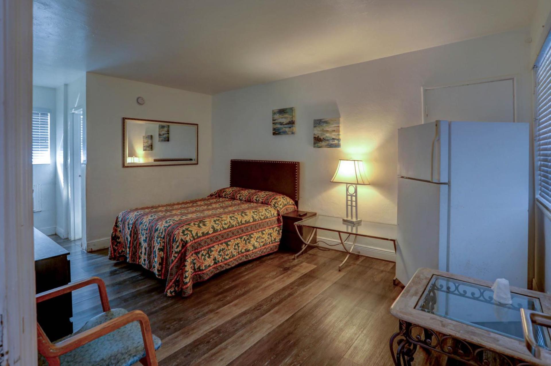 Beach and Town Motel