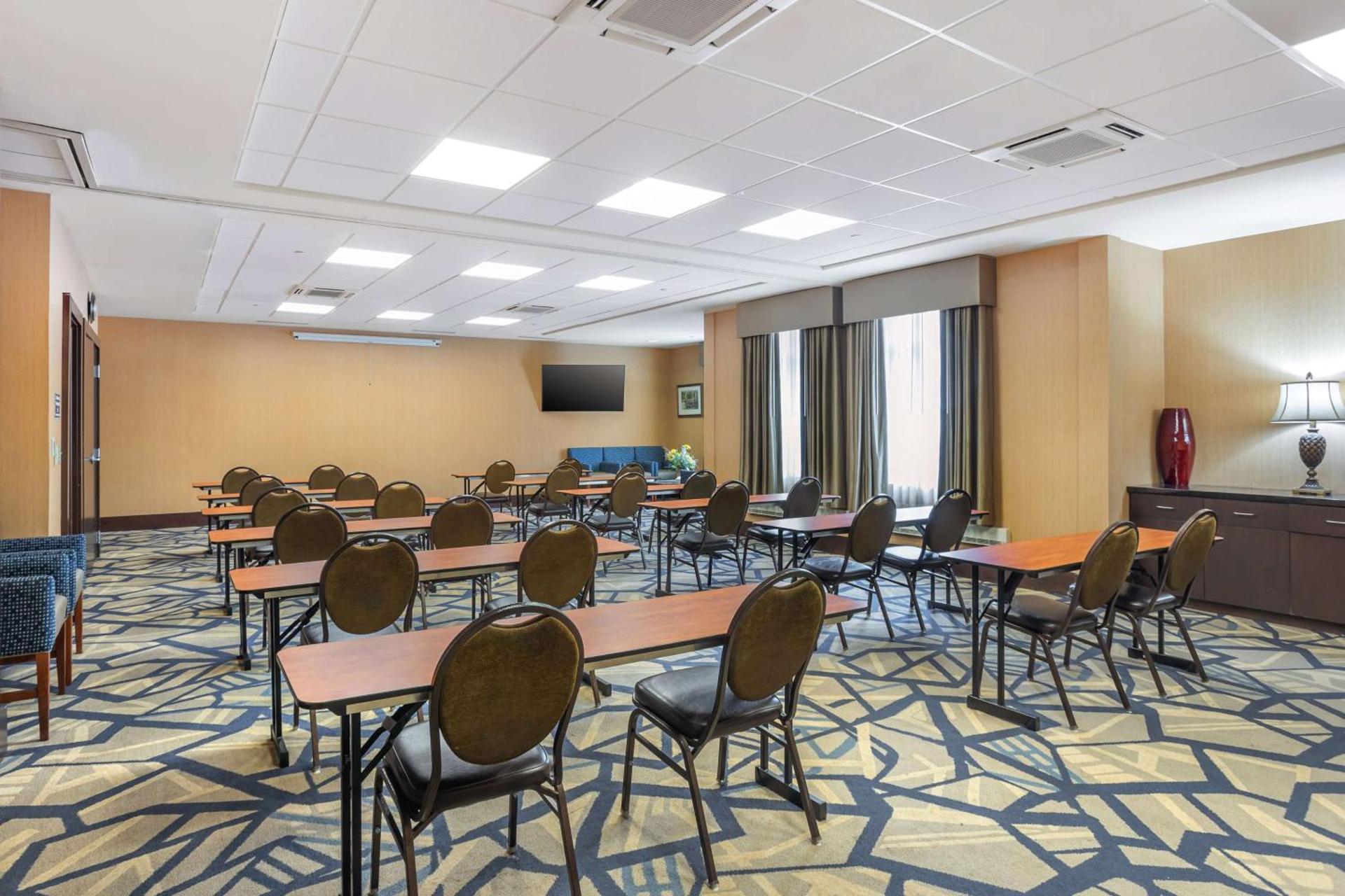 Meeting/conference room