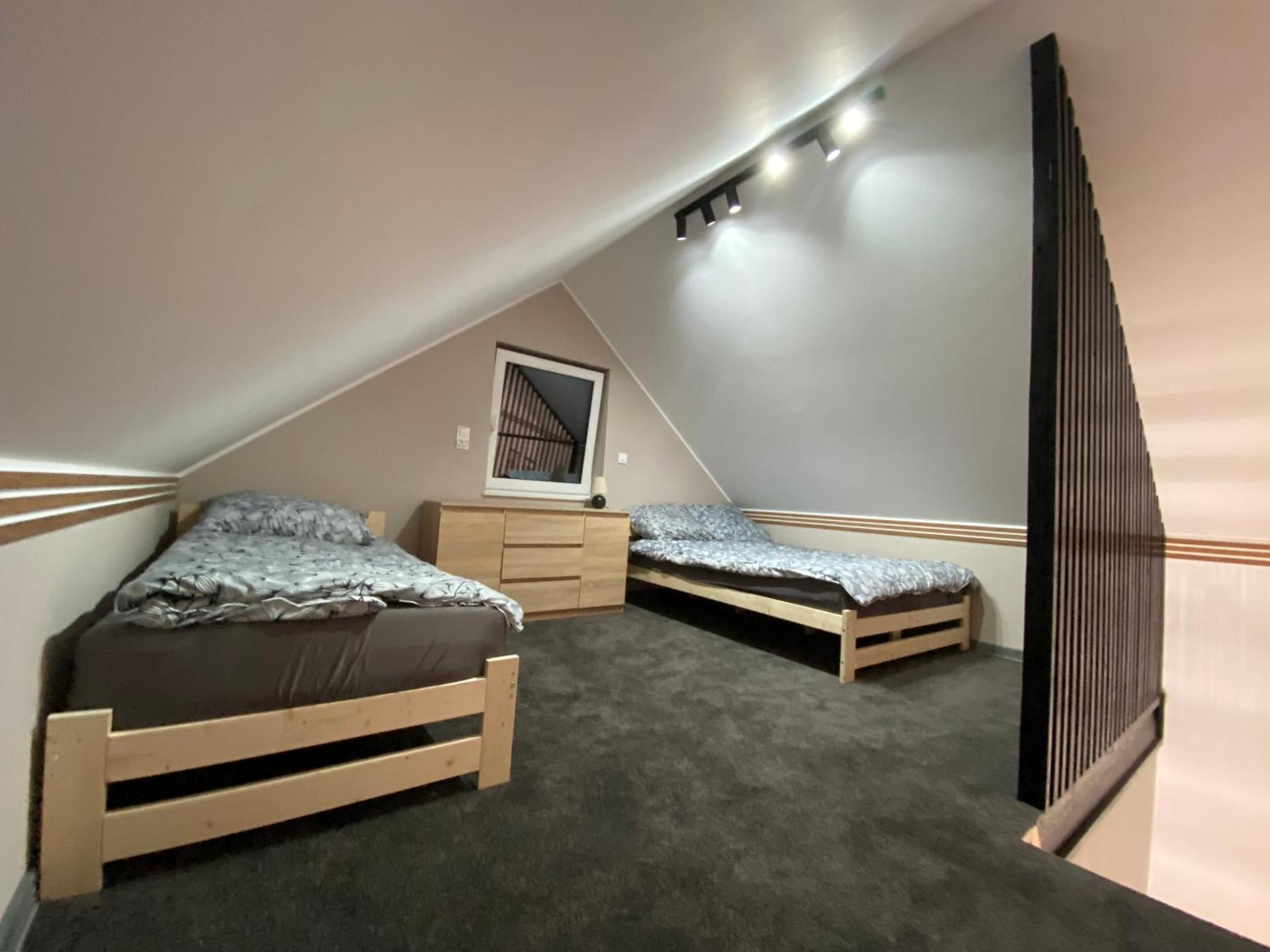 Domki w Gorzewie niedaleko jeziora Białe