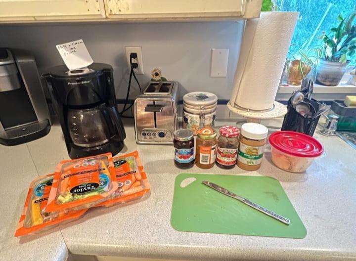 Coffee/tea facilities