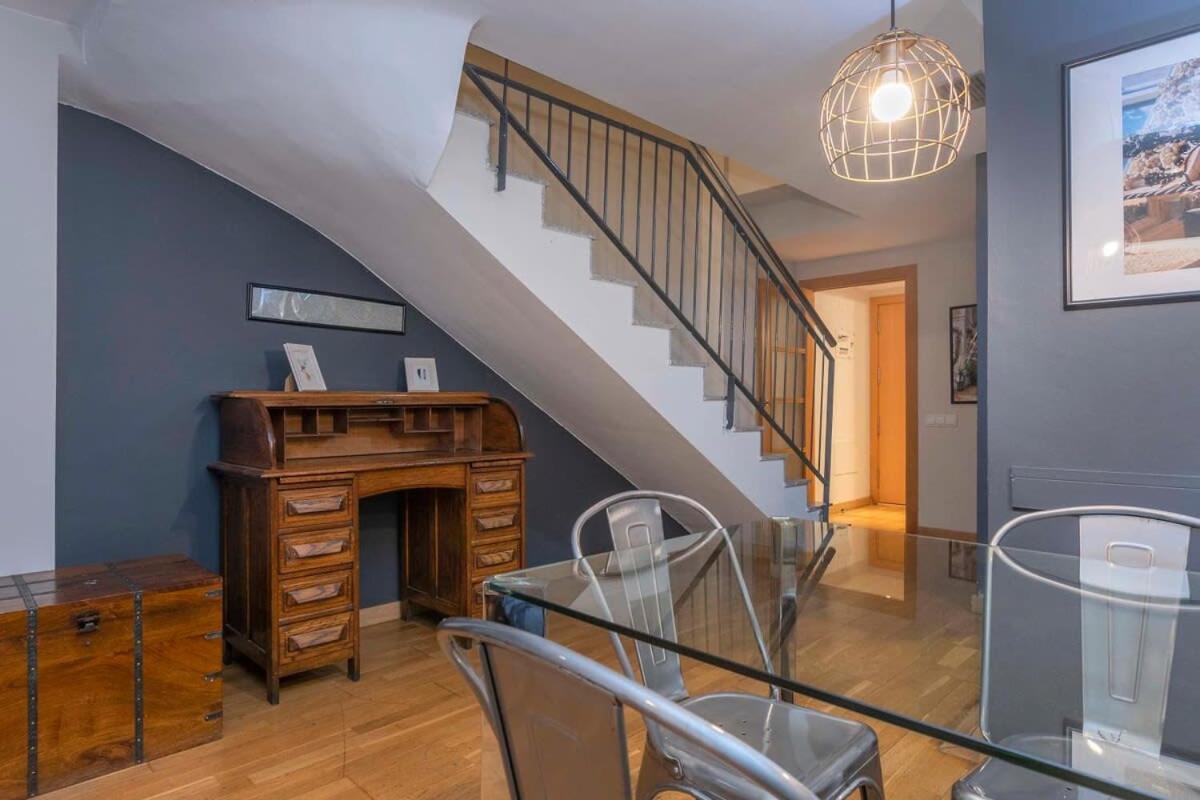 The Collection Barcelona - Bright and modern Duplex with terrace in Eixample district P2