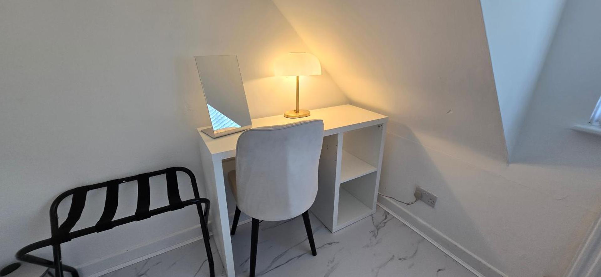 4-Bed Townhouse with Sea Views