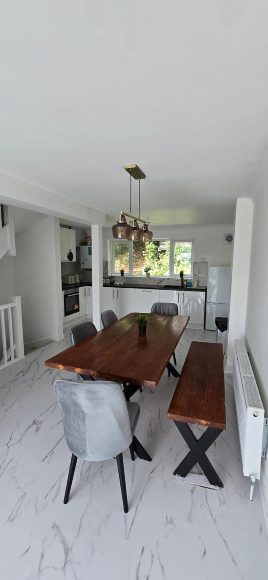 4-Bed Townhouse with Sea Views