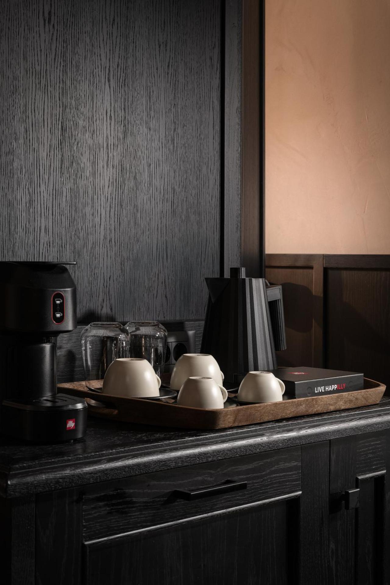 Coffee/tea facilities