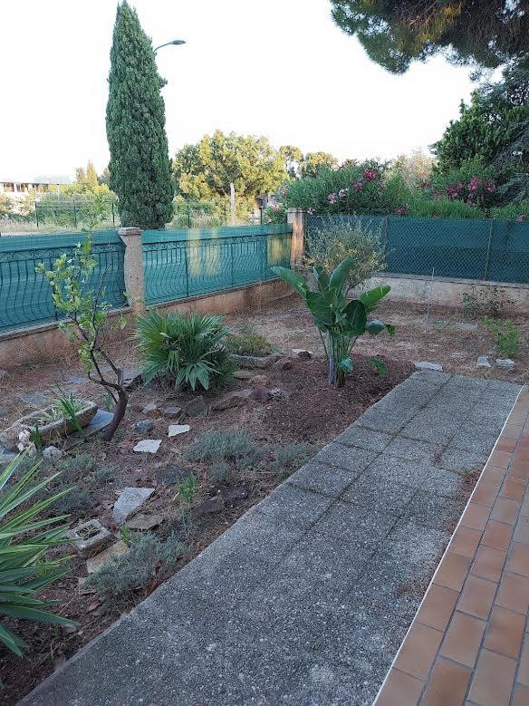 Studio avec terrasse indépendant en villa