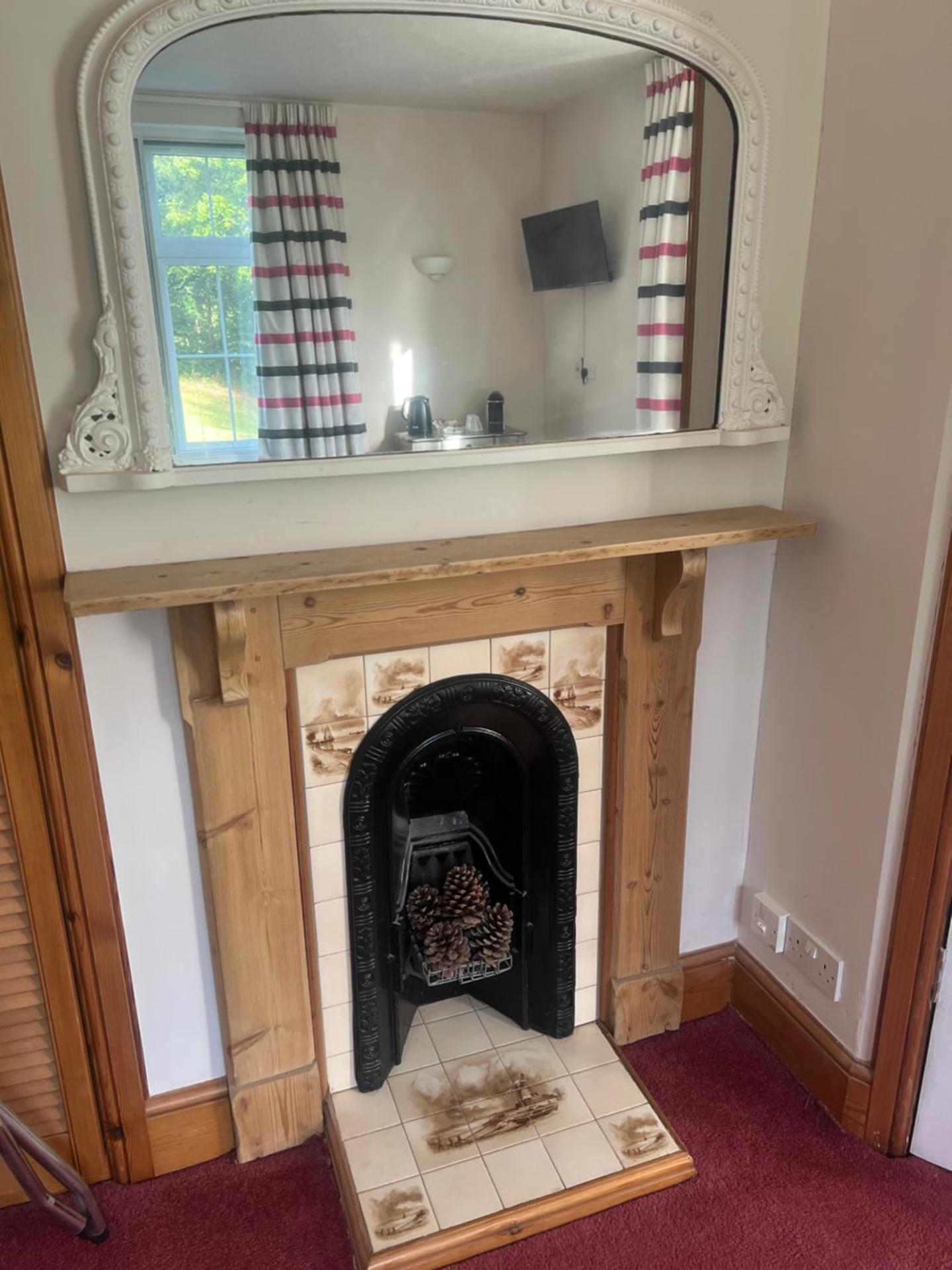 Lower Winsford Apartments & Rooms