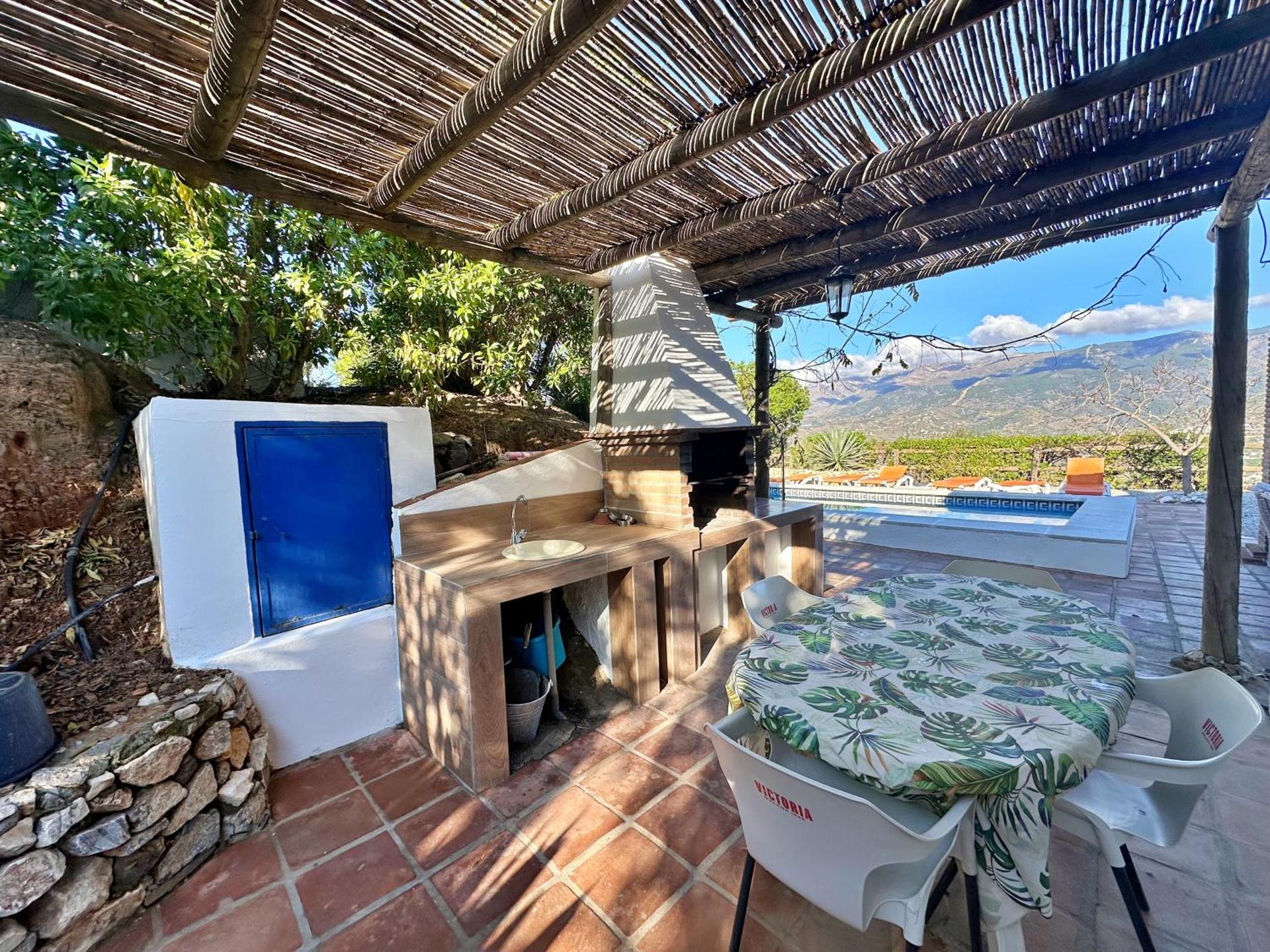 Casa Rural Liviana, Piscina Barbacoa y preciosas vistas Málaga by AndaraHolidays