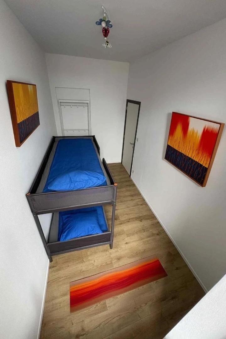 Jumet 242 C Bruxelles-Charleroi-airport