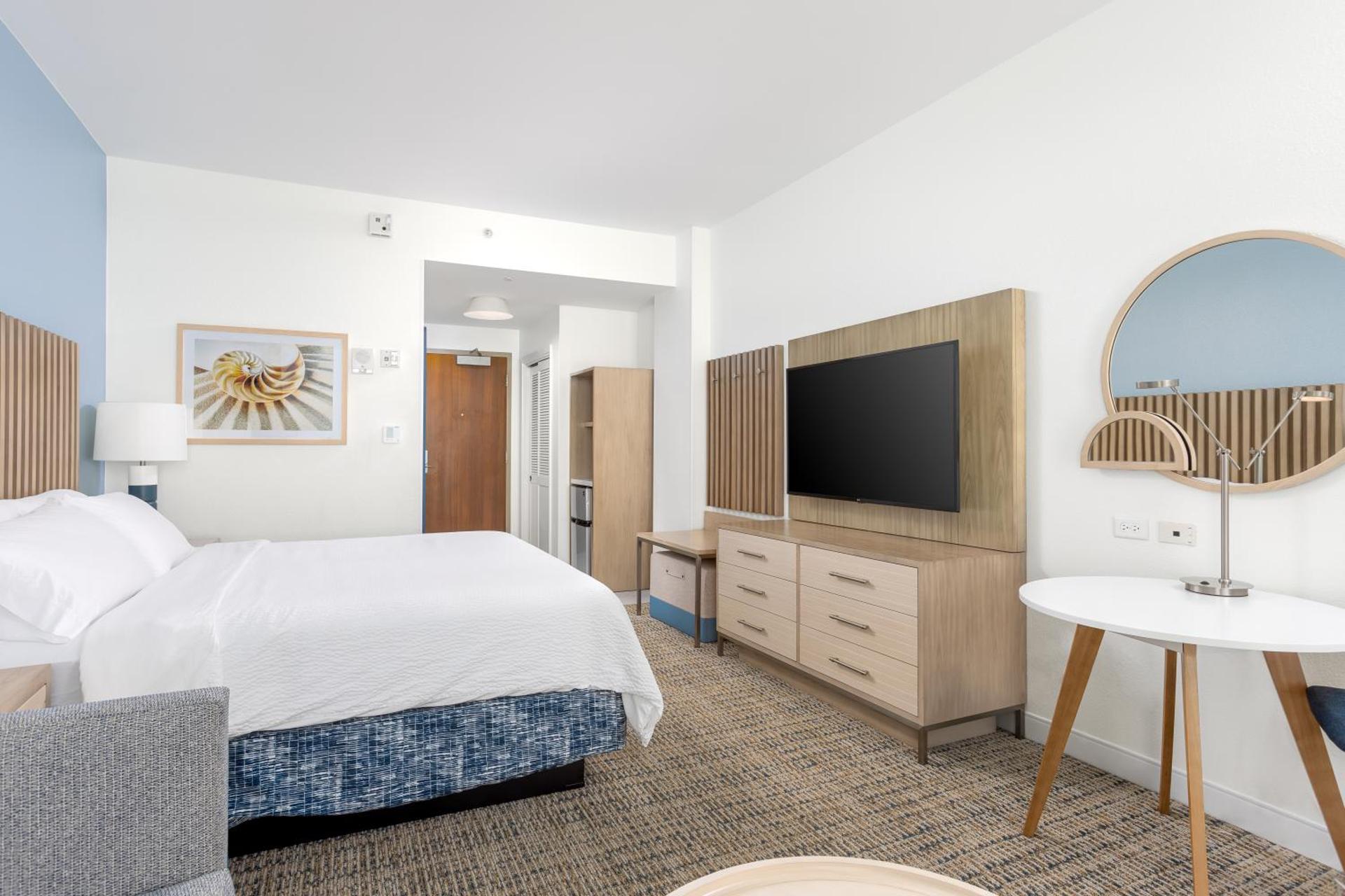 Holiday Inn Resort Pensacola Beach Gulf Front by IHG