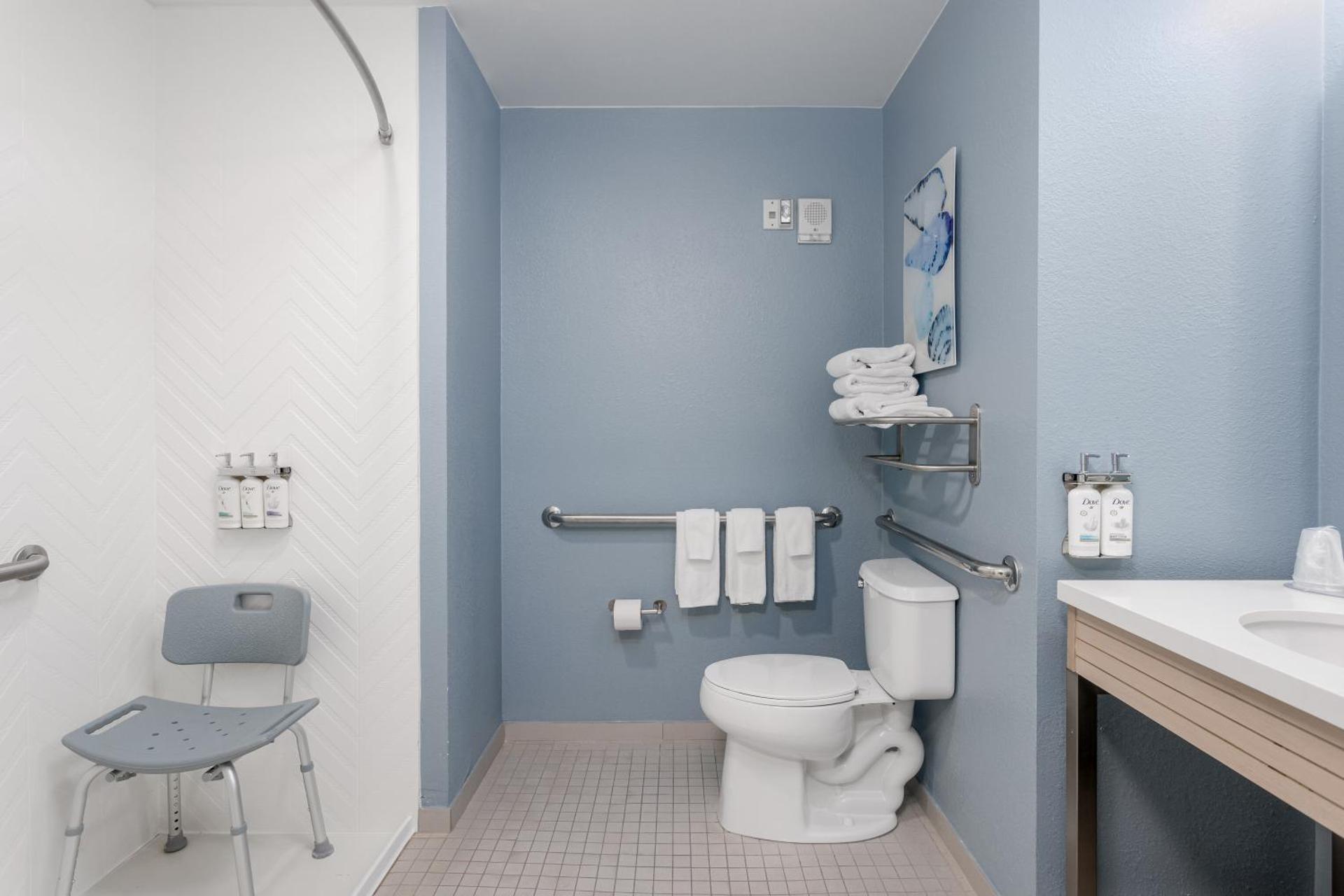 Holiday Inn Resort Pensacola Beach Gulf Front by IHG