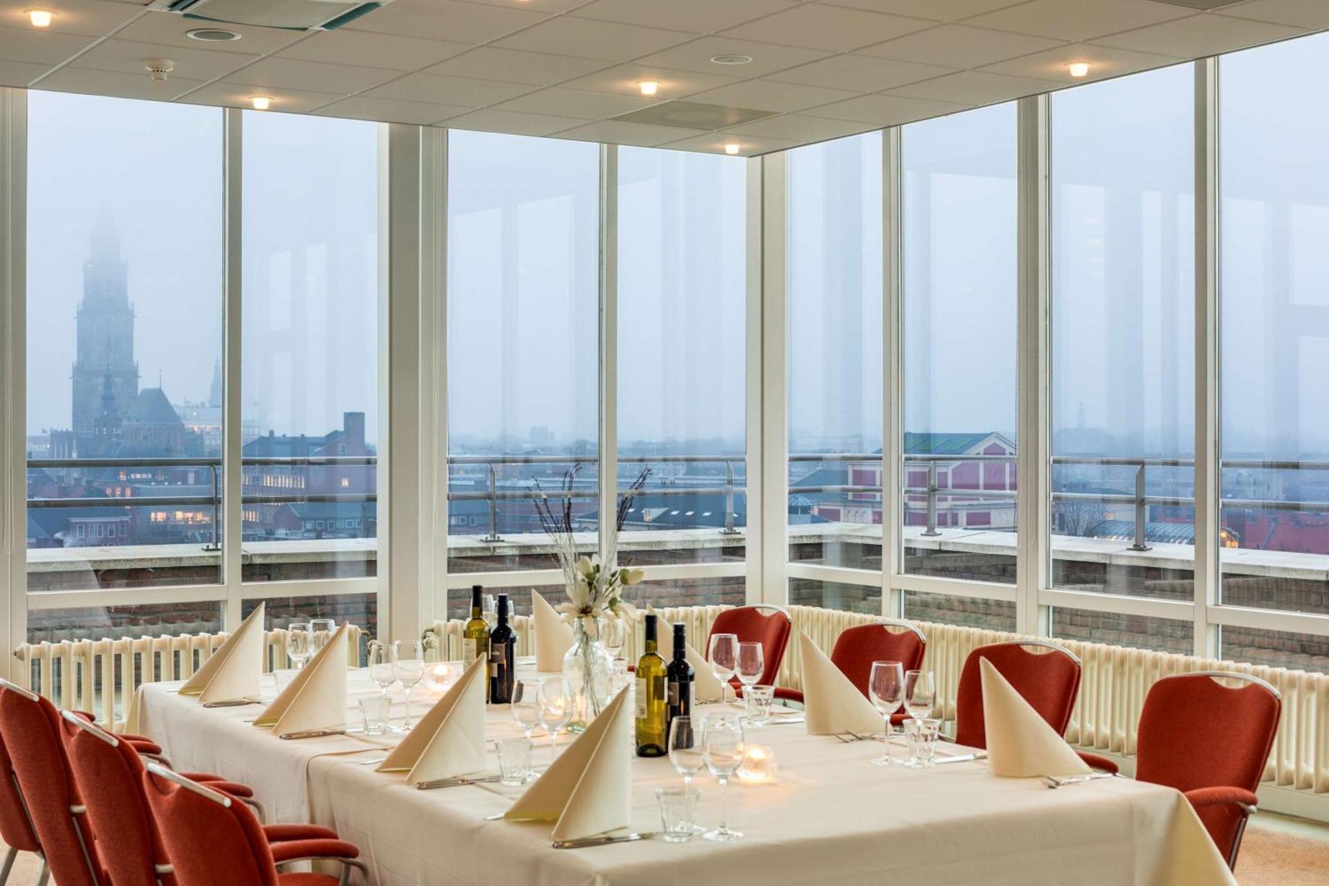 Meeting/conference room