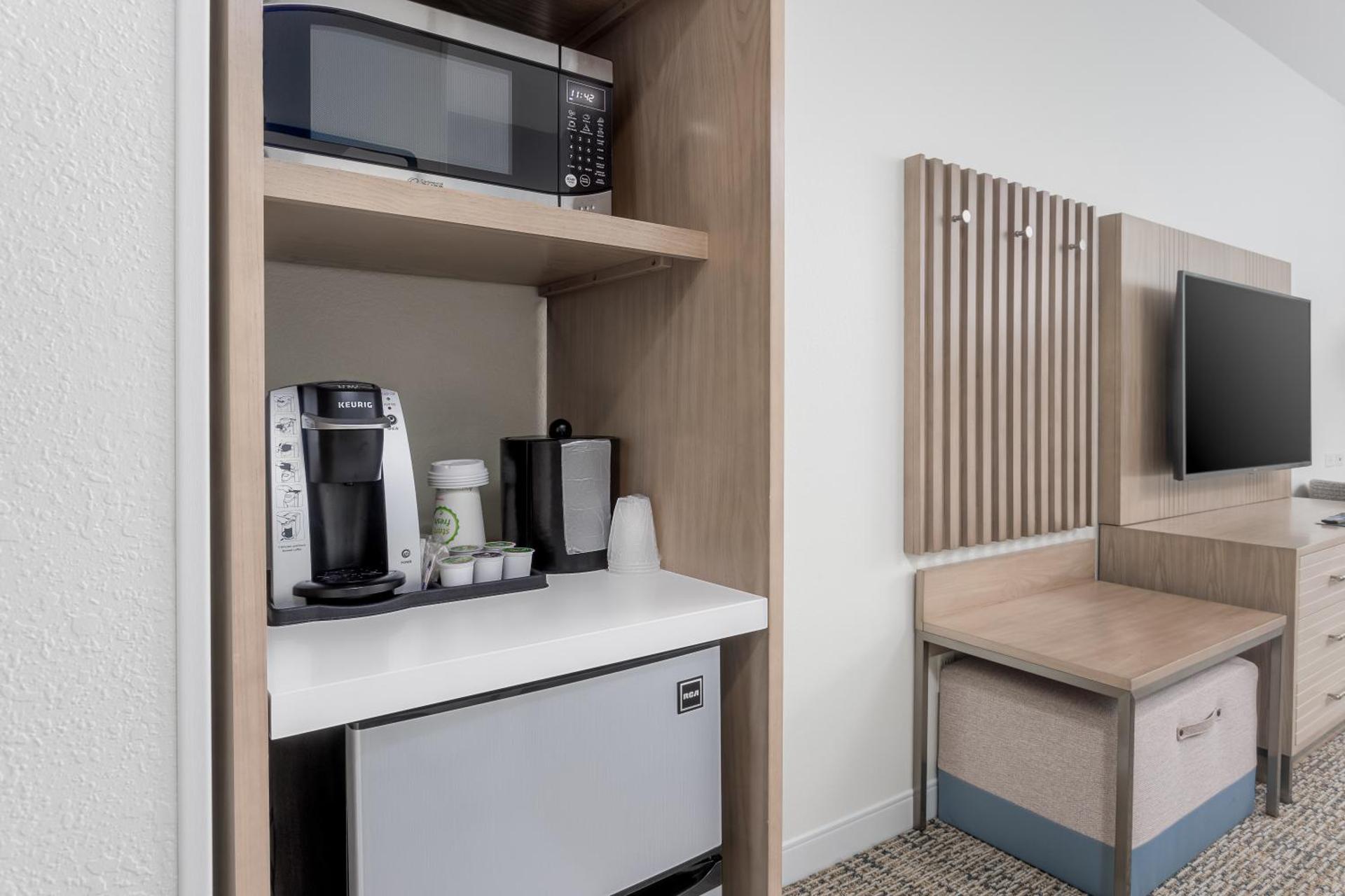 Holiday Inn Resort Pensacola Beach Gulf Front by IHG